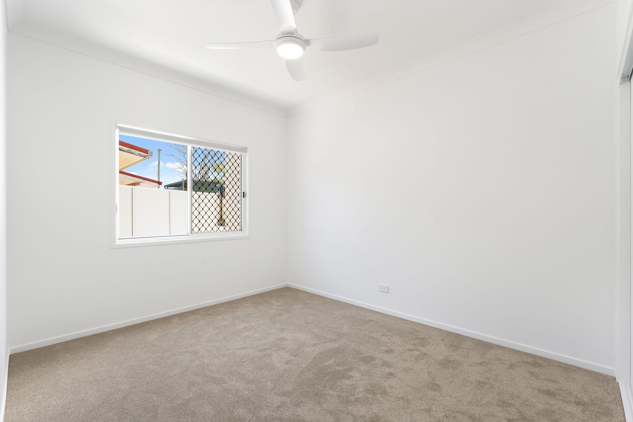 8B Woodview Street — photo 11 of 16