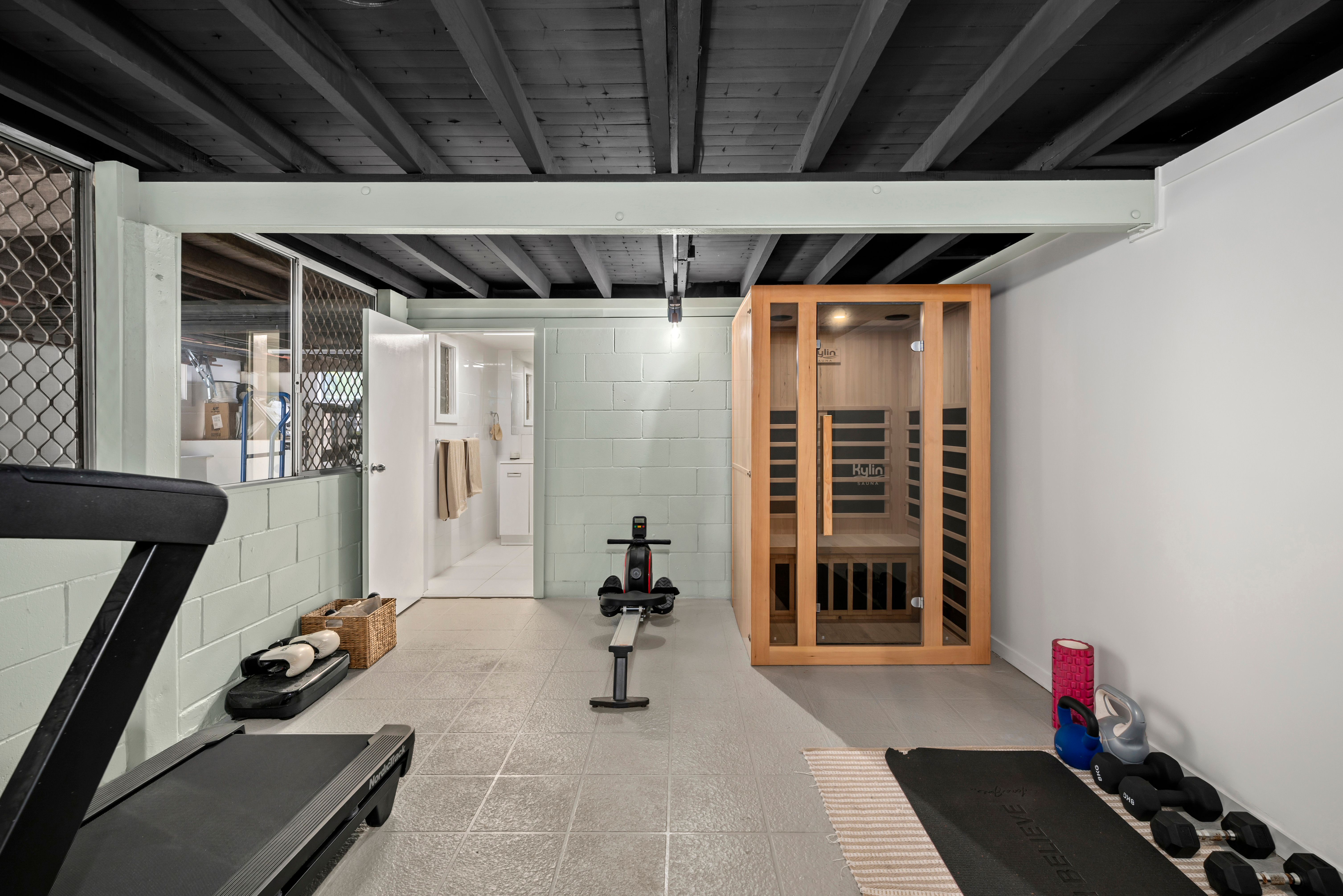 15 Yvonne Street — photo 18 of 26