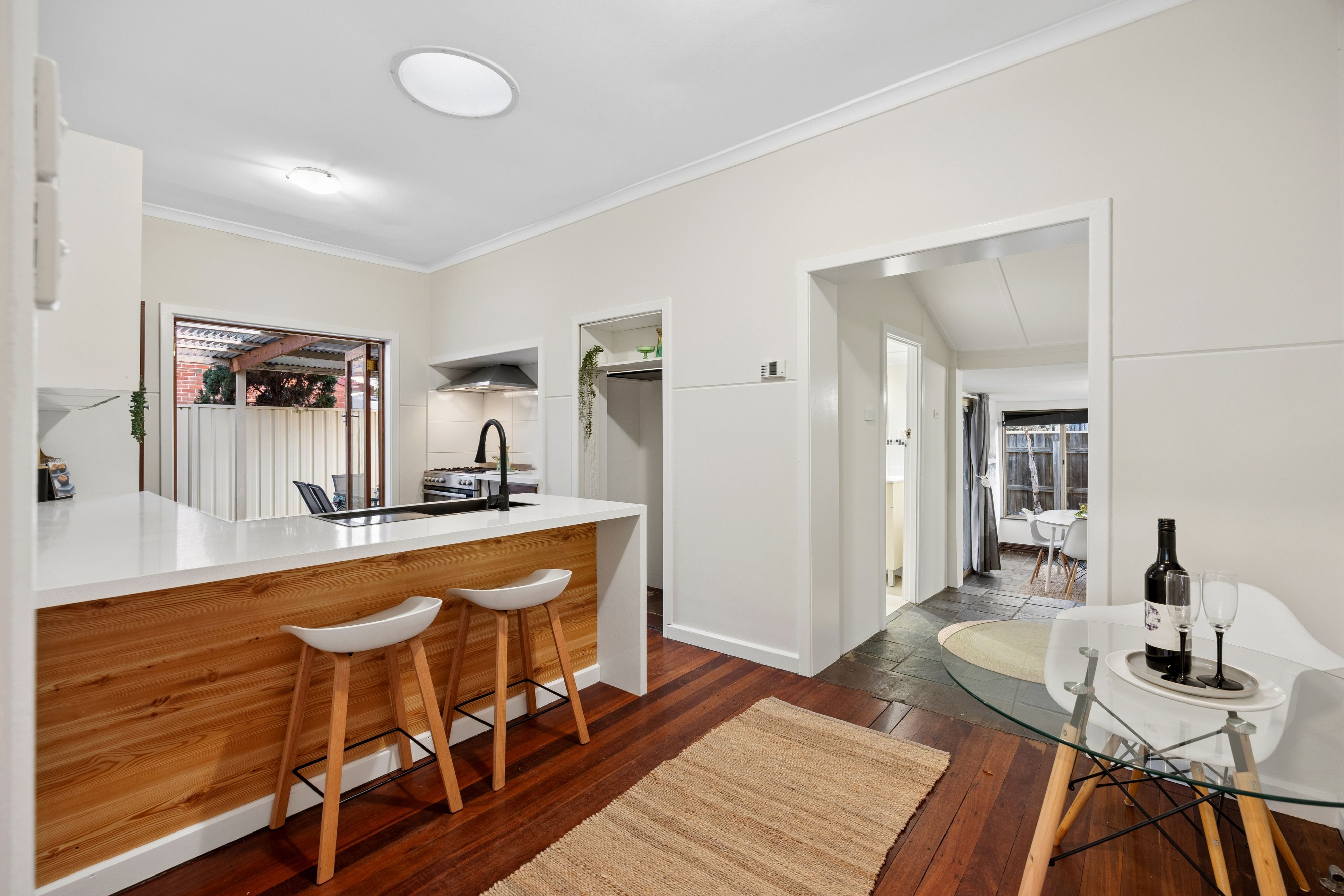 207 Rosebery Street — photo 9 of 24