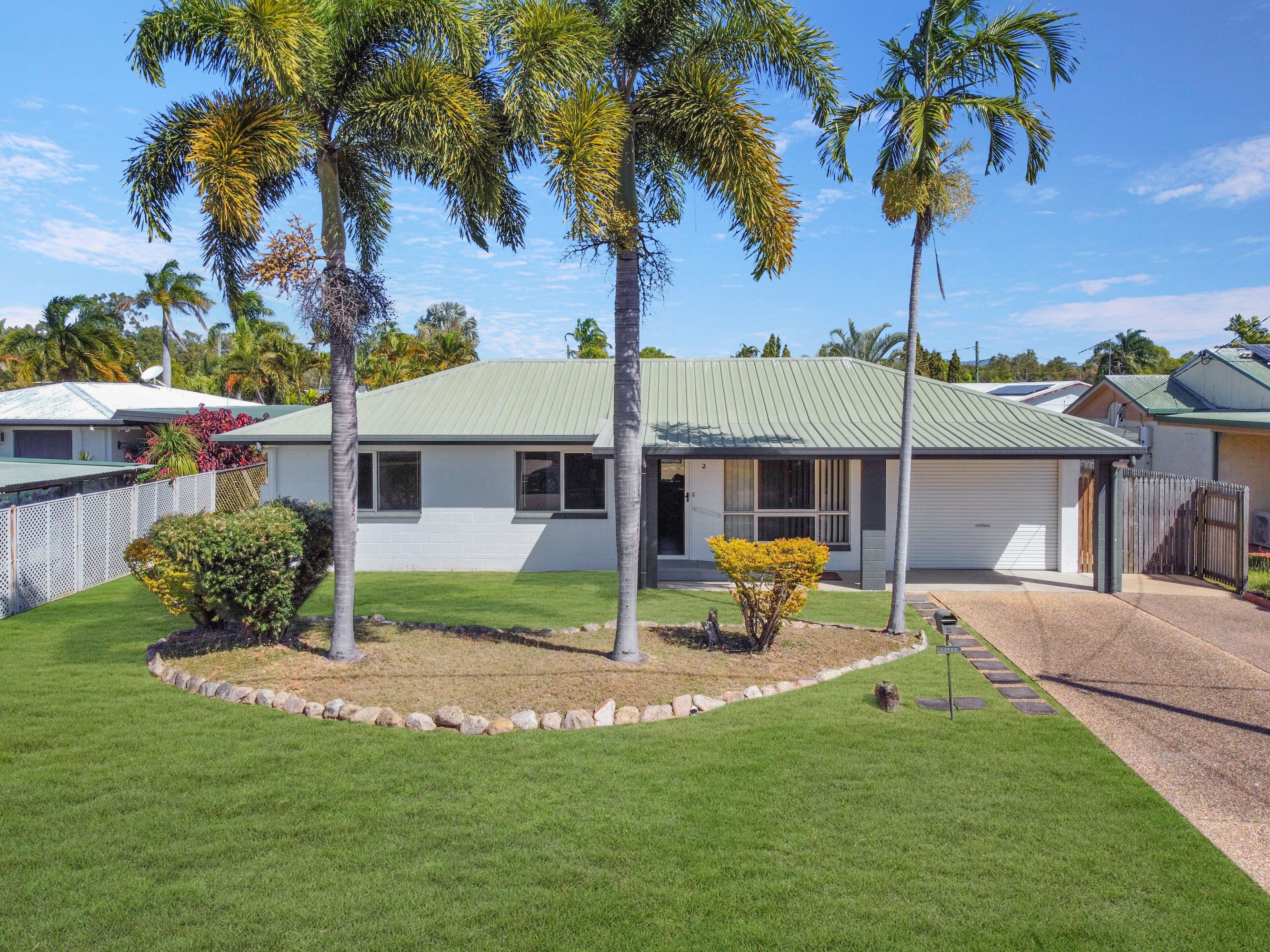 2 Pearl Court, Deeragun QLD 4818