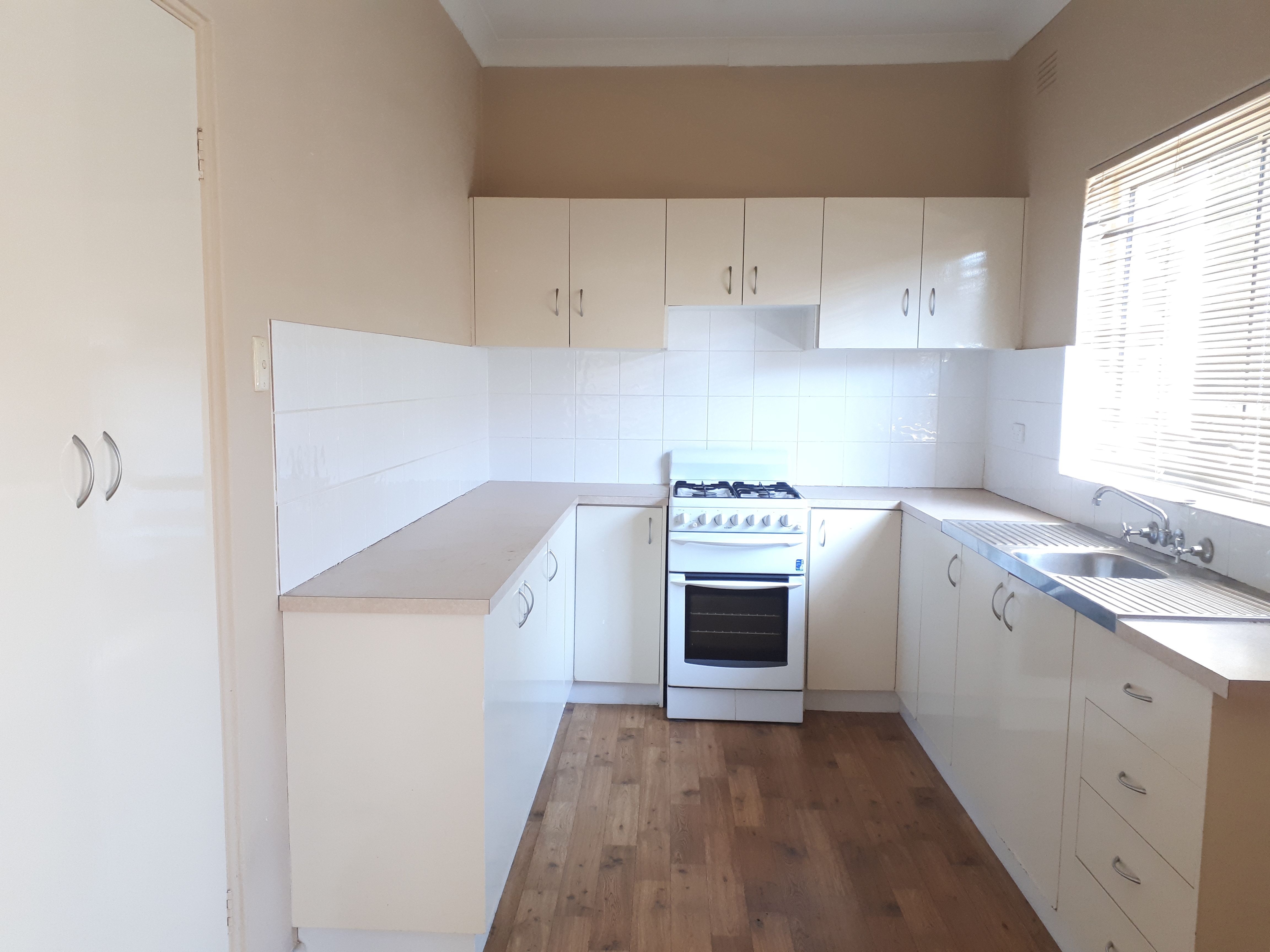 1/402 Lake Albert Road, Kooringal, NSW 2650
