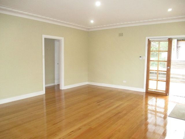28 Henry Avenue, Sylvania, NSW 2224