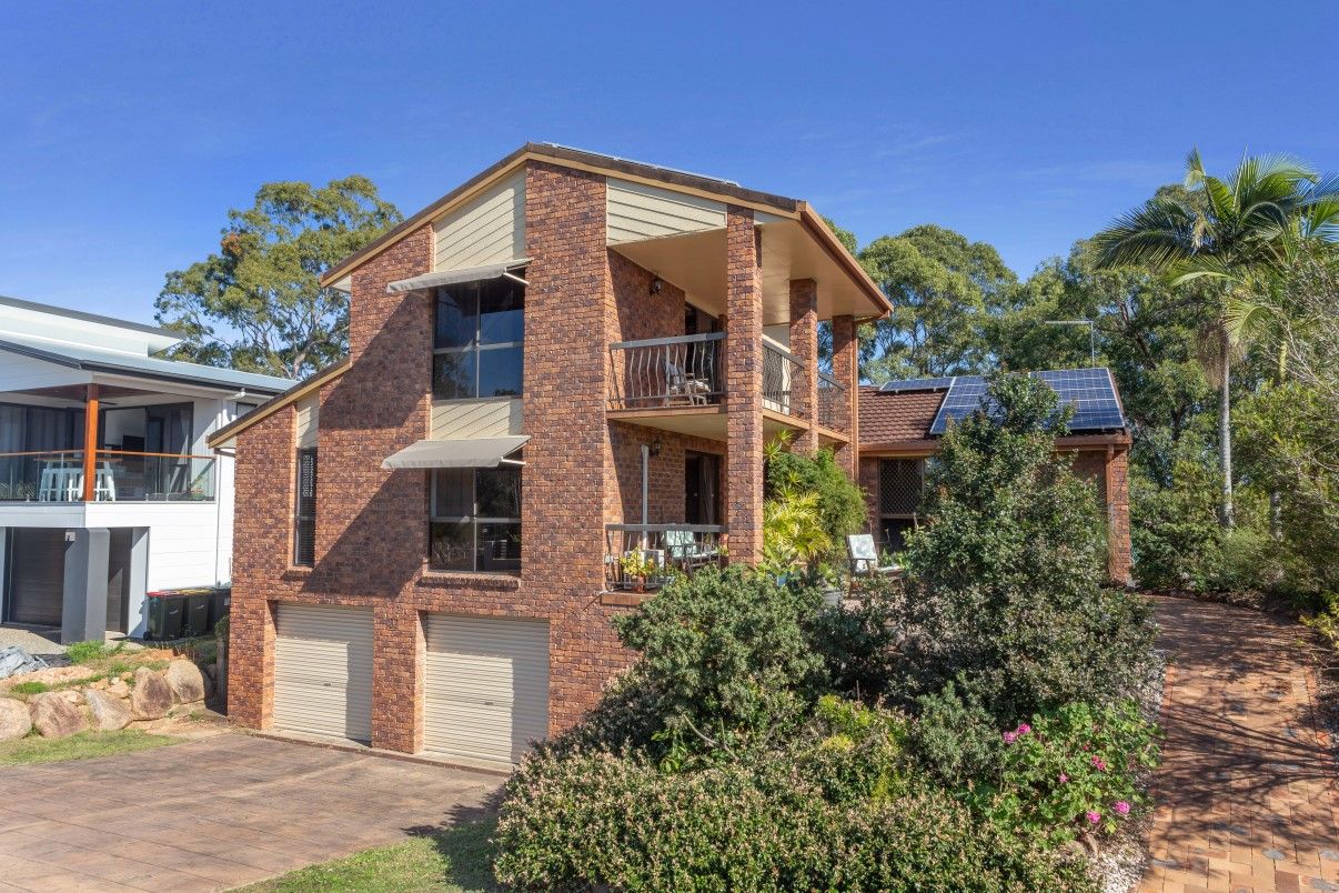 37 Minerva Court, Eatons Hill, QLD 4037