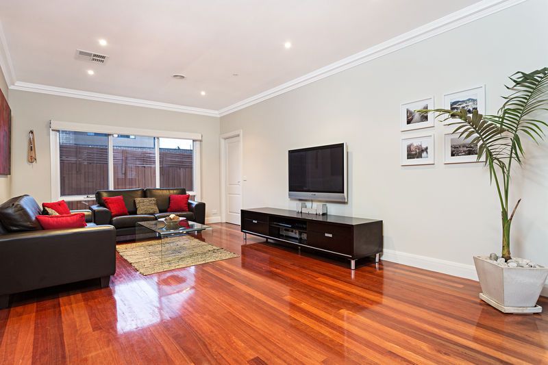 2/15 Rowena Road, Malvern East, VIC 3145