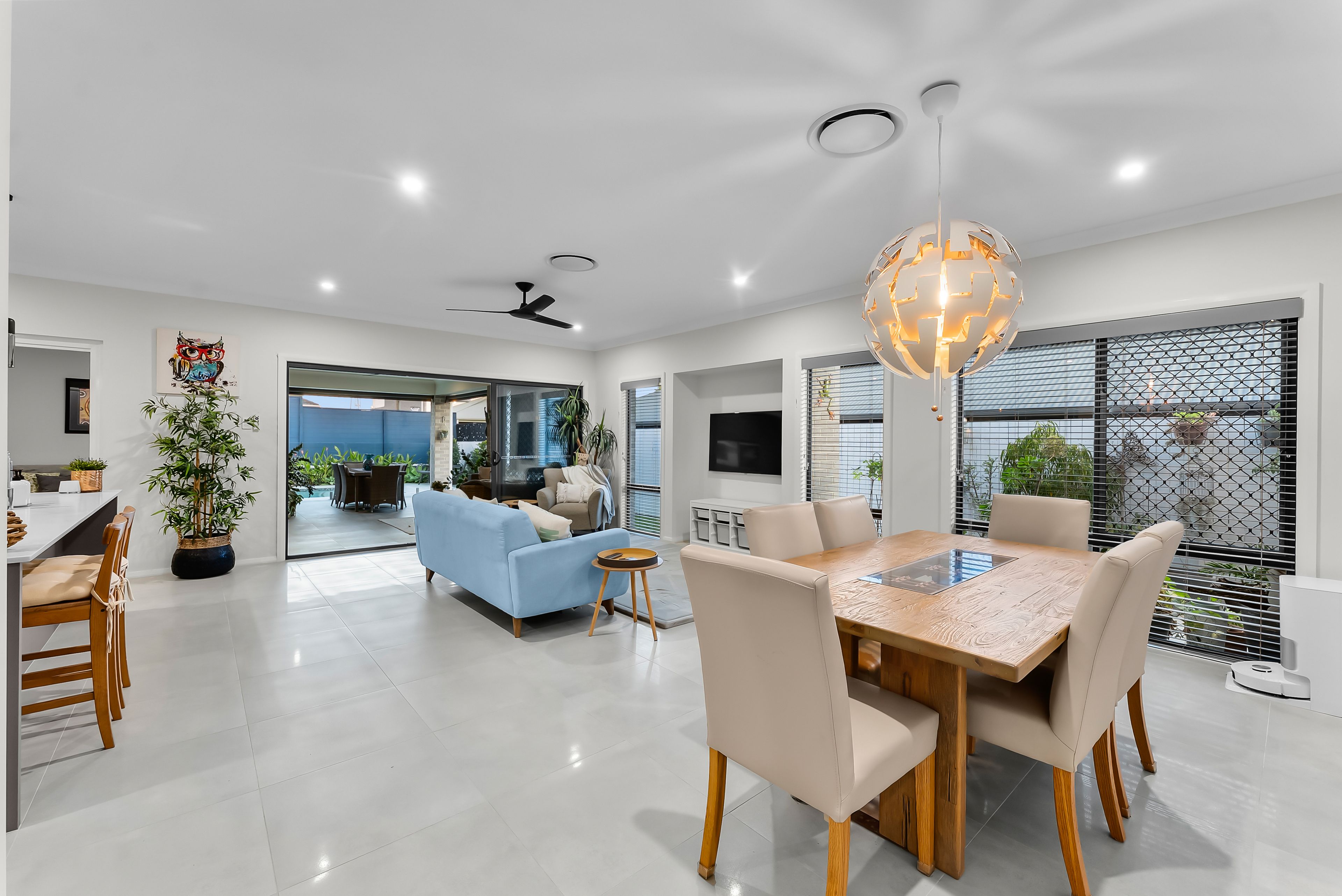 28 Cusack Street — photo 8 of 22