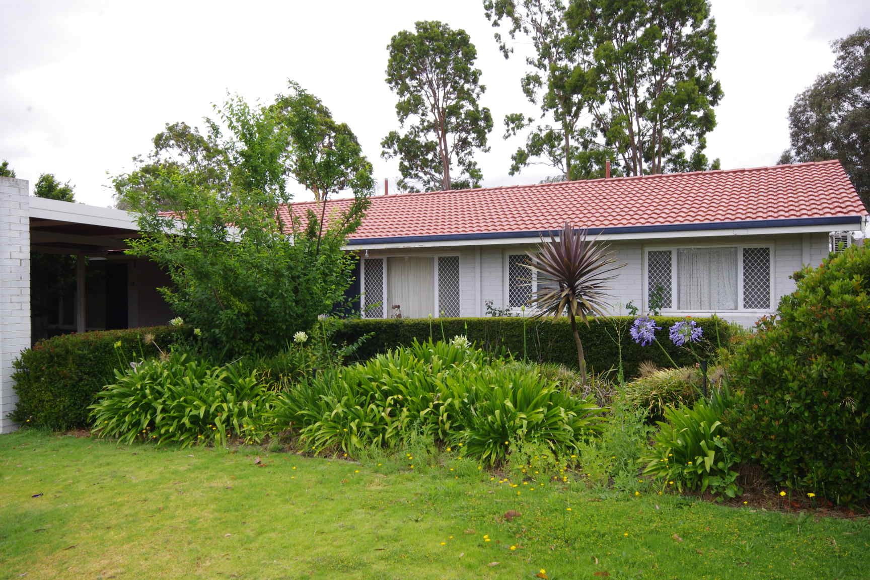 26D Connell Way, Girrawheen, WA 6064