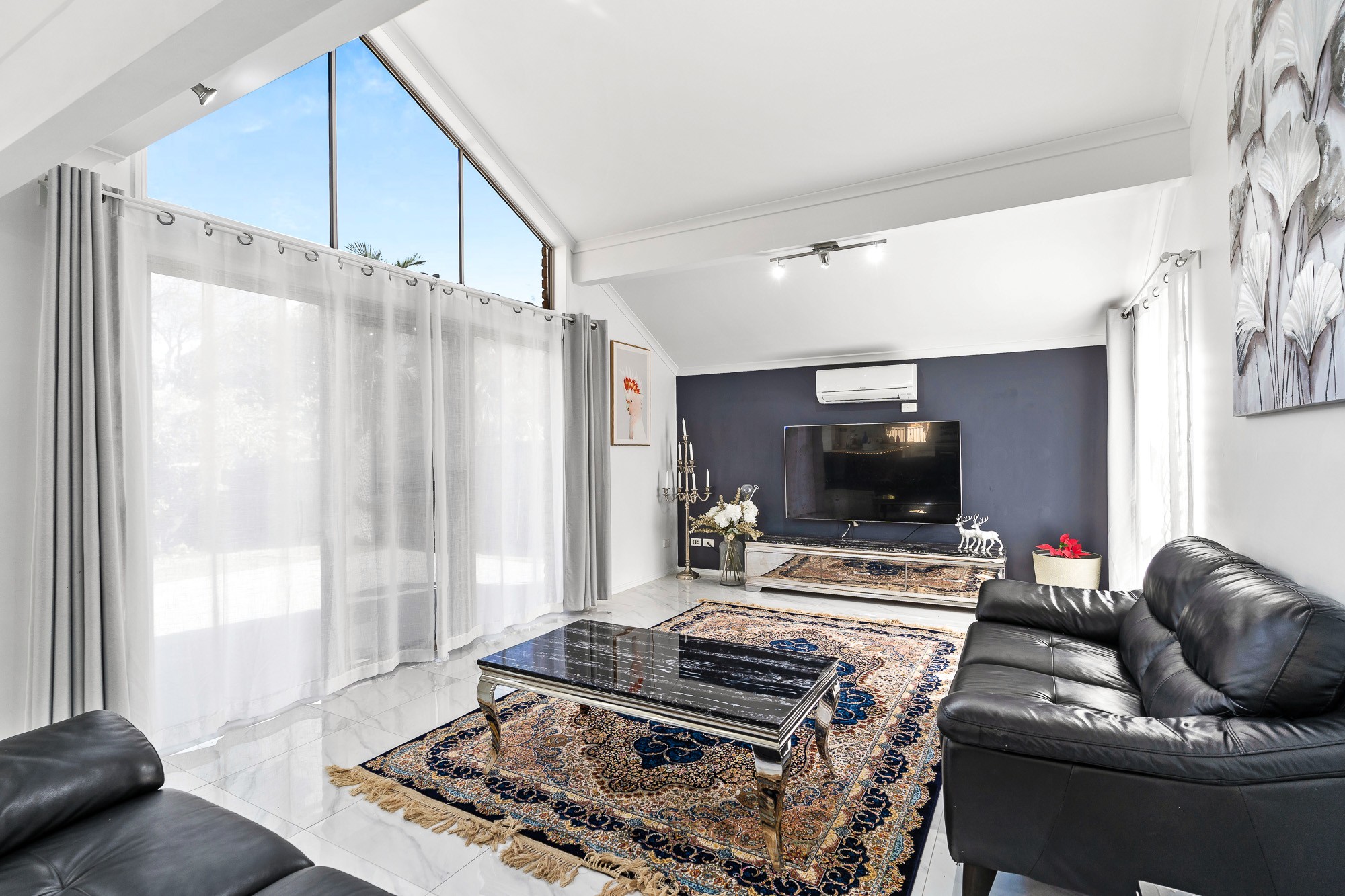 16 Maywood Crescent, Calamvale, QLD 4116