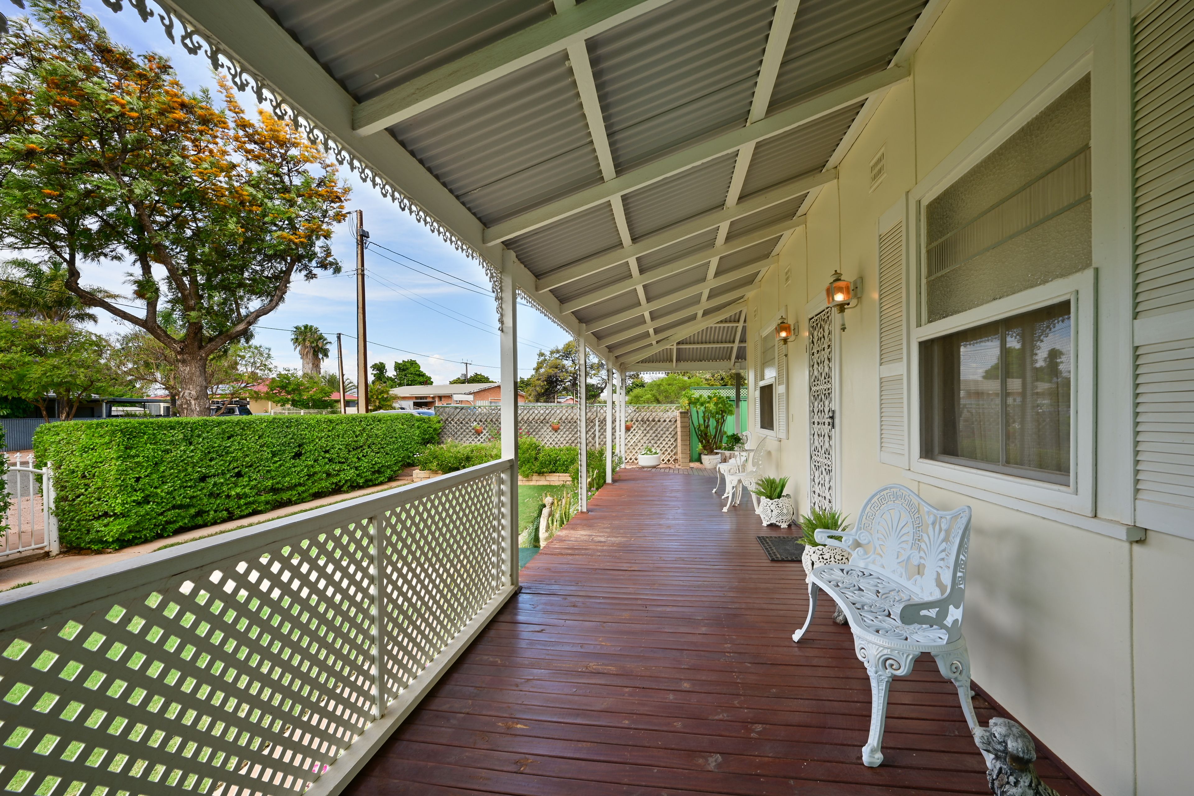 27 Johnson Avenue — photo 4 of 27