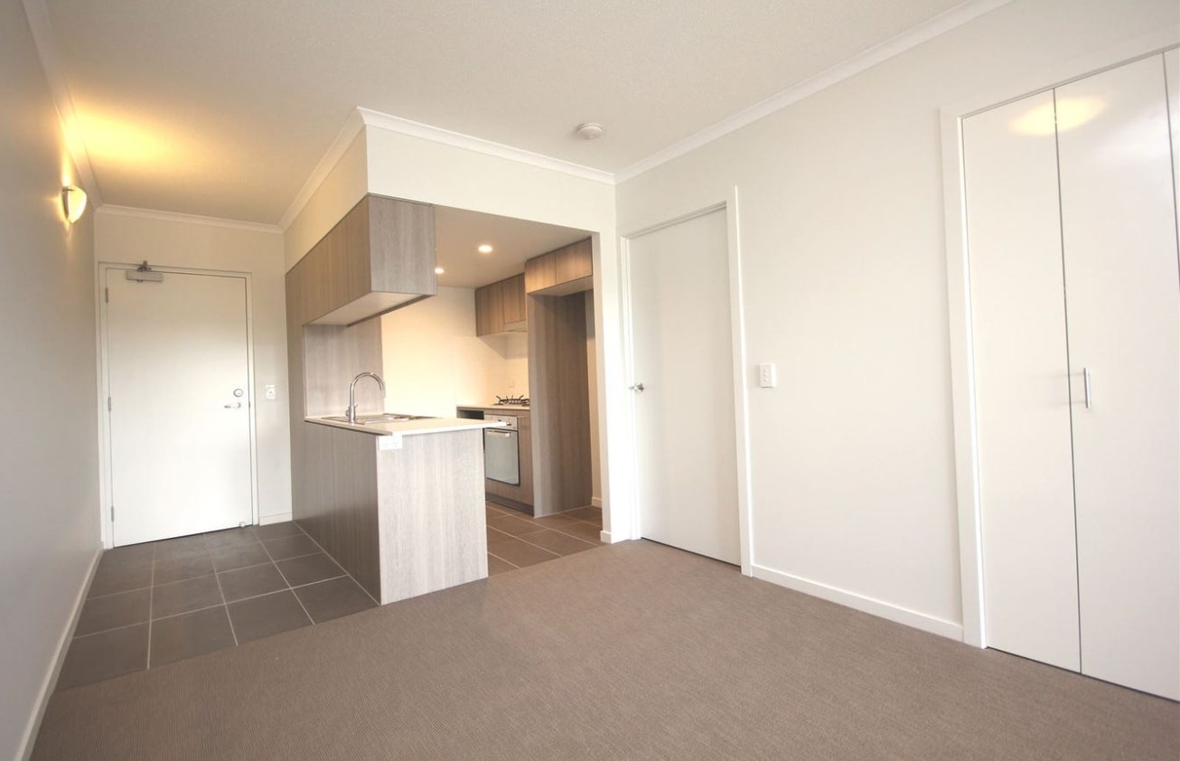 203/26 Macgroarty Street, Coopers Plains, QLD 4108