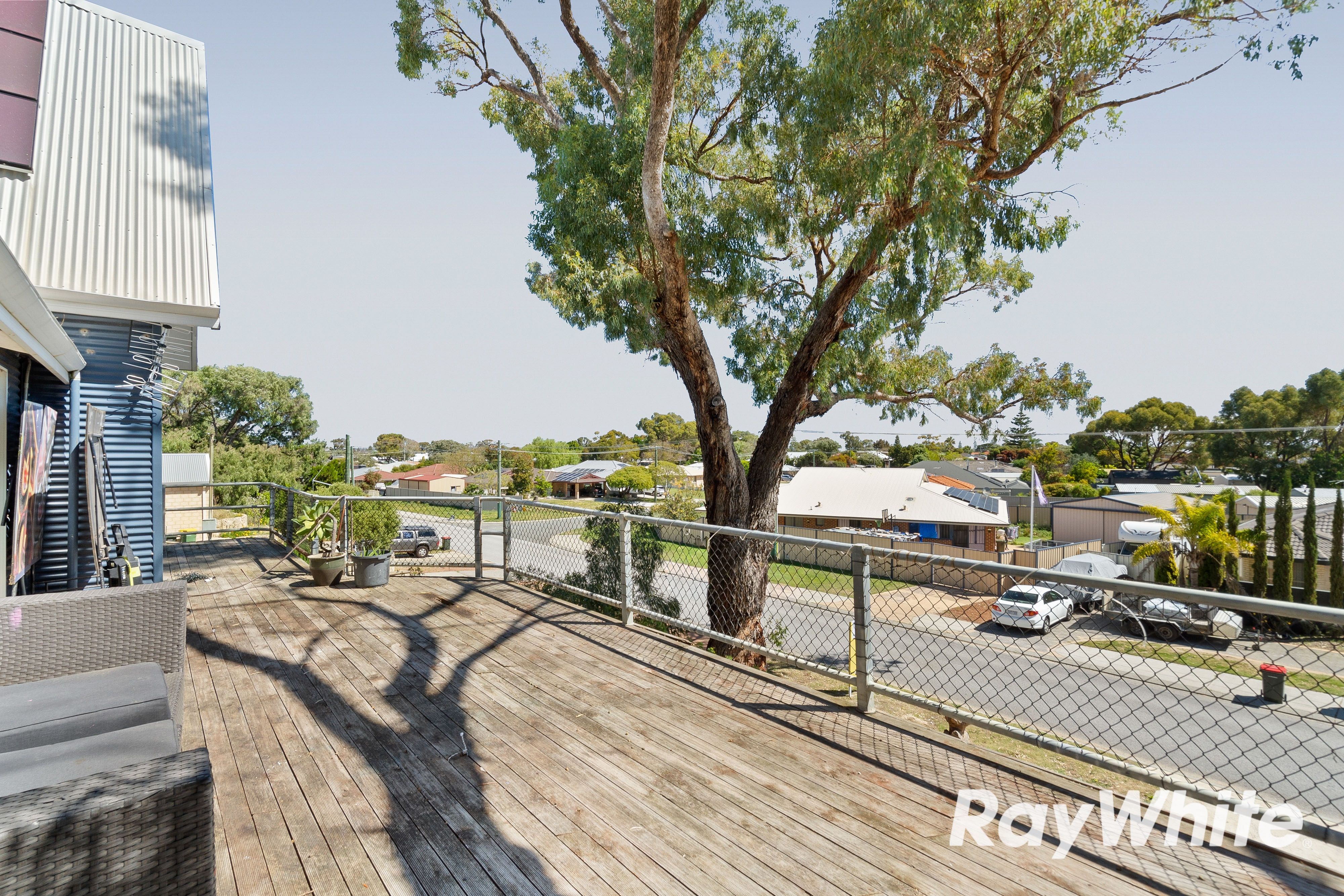 40 Minderoo Crescent — photo 5 of 10