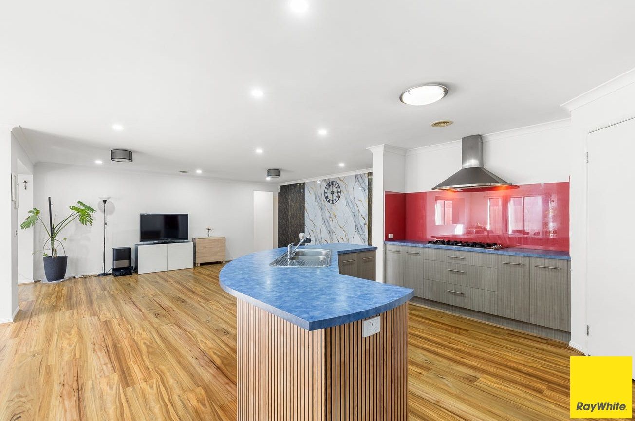 29 Kingsfield Way — photo 5 of 15
