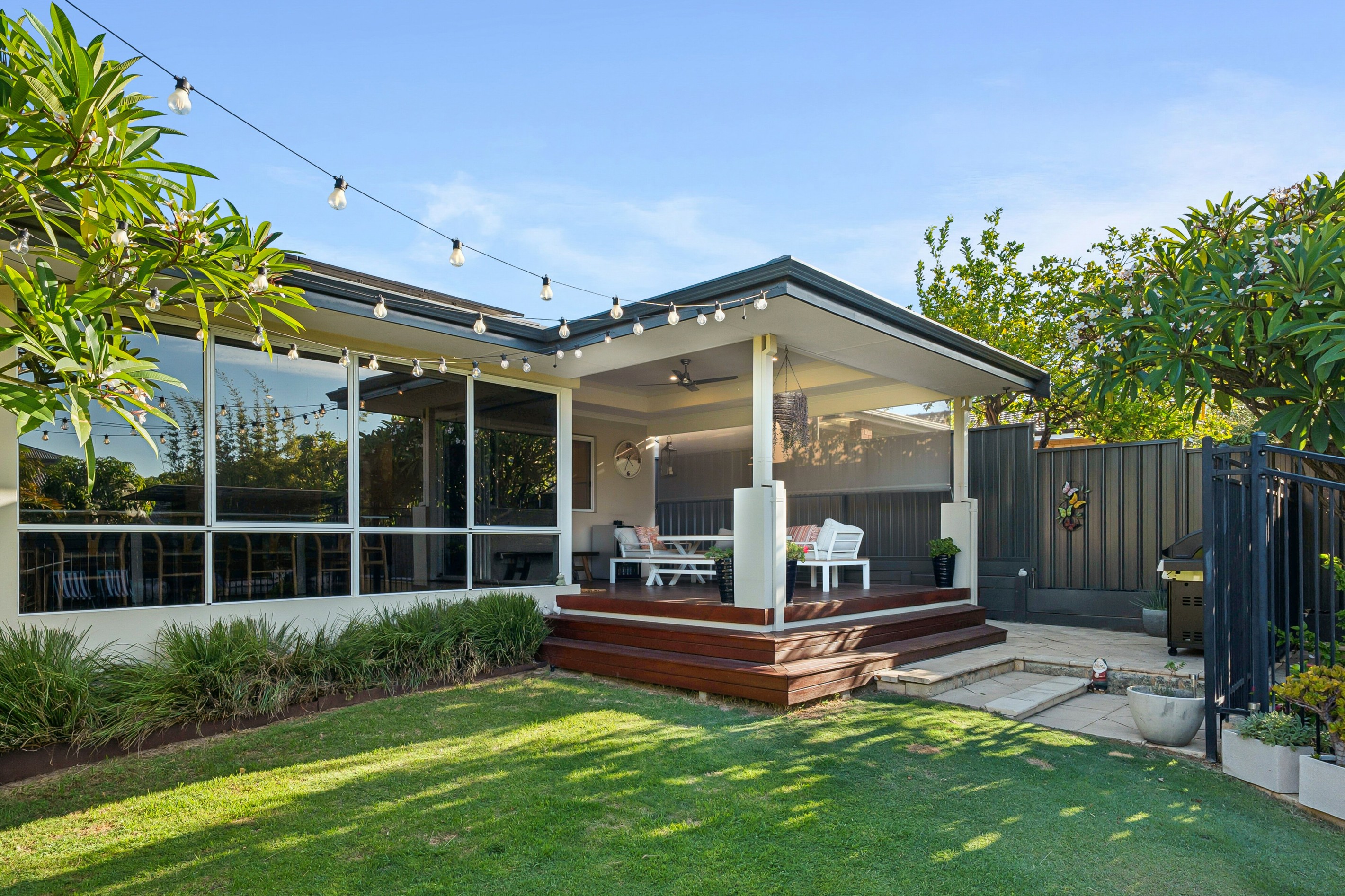 18 Davenport Road, Booragoon, WA 6154