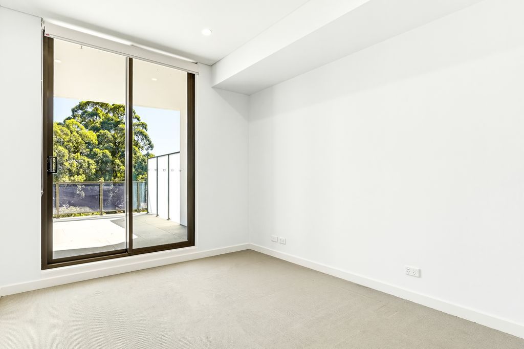 307/12C Carson Lane — photo 4 of 7