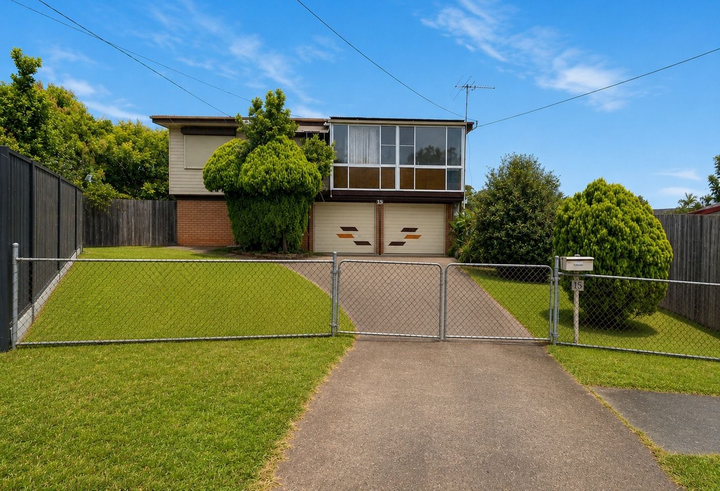 15 Oscar Street, Kingston, QLD 4114
