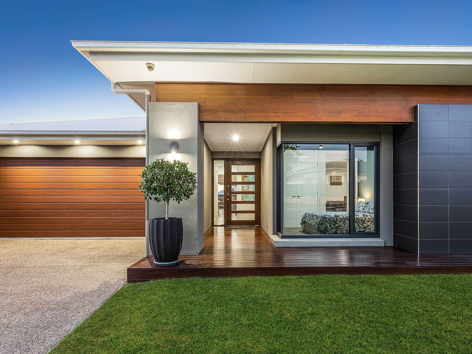 11 Tamborine Street, South Ripley, QLD 4306