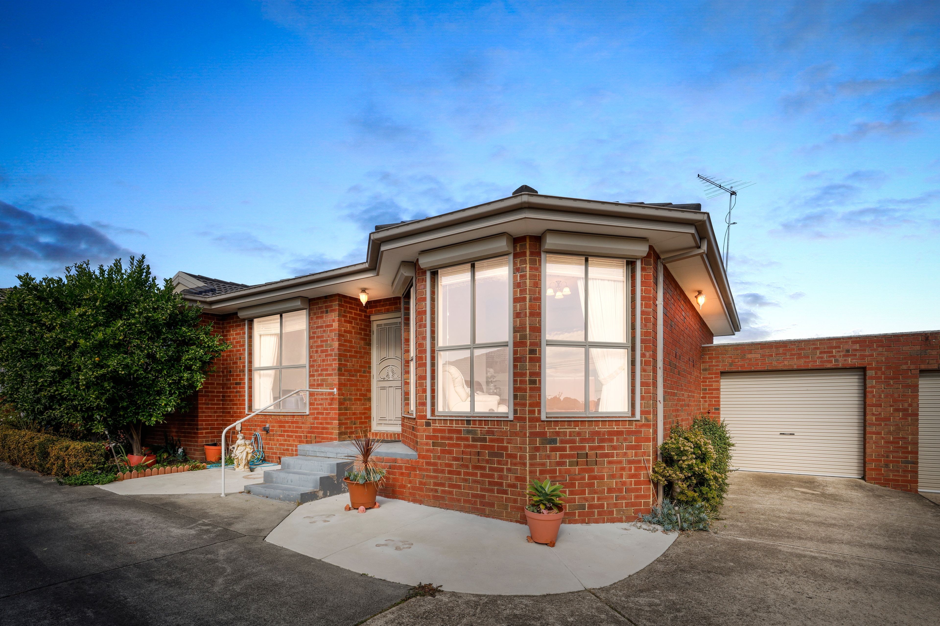 18 Vincent Crescent, Noble Park VIC 3174