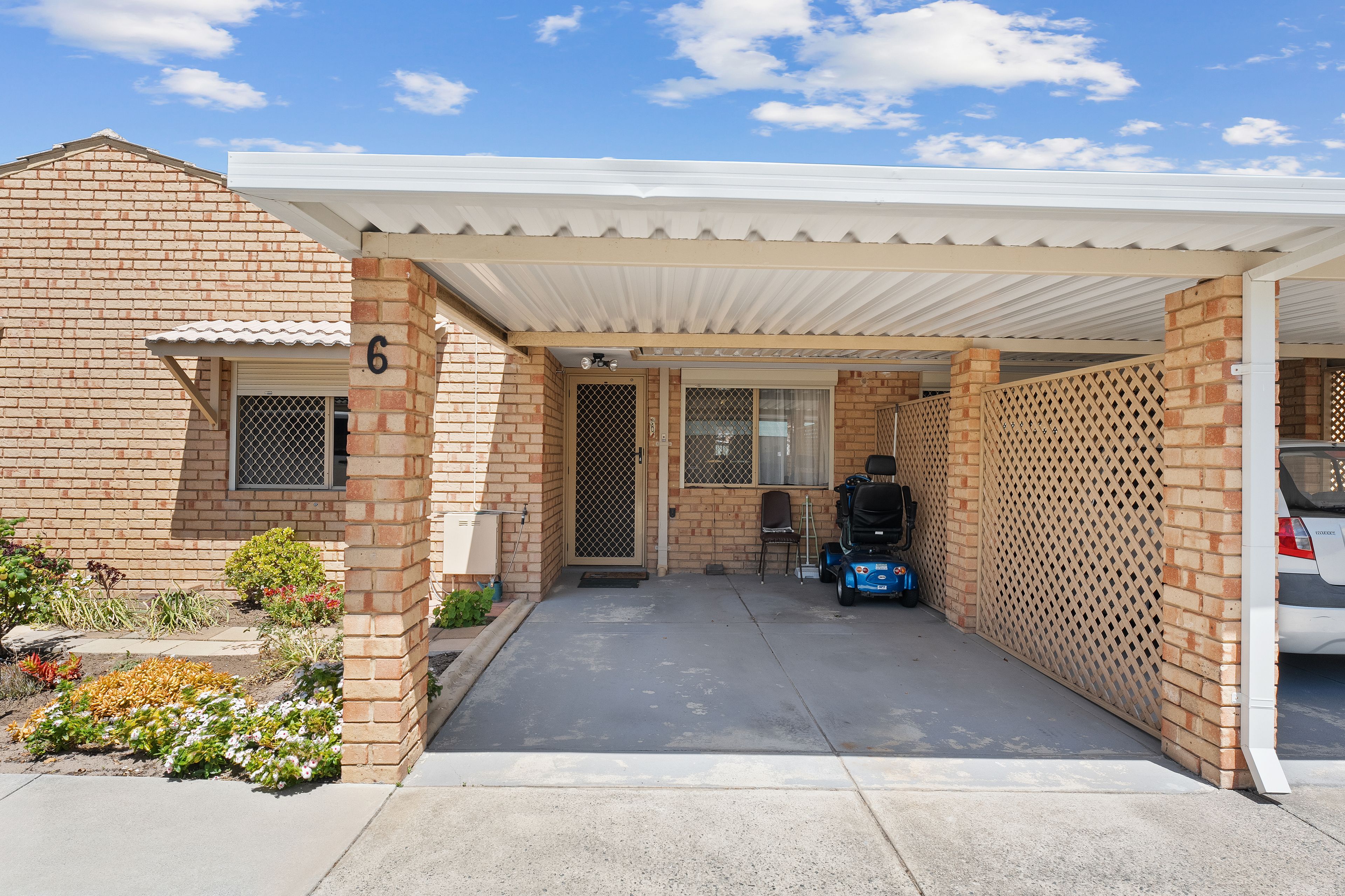 9 Louise Street, Rockingham WA 6168
