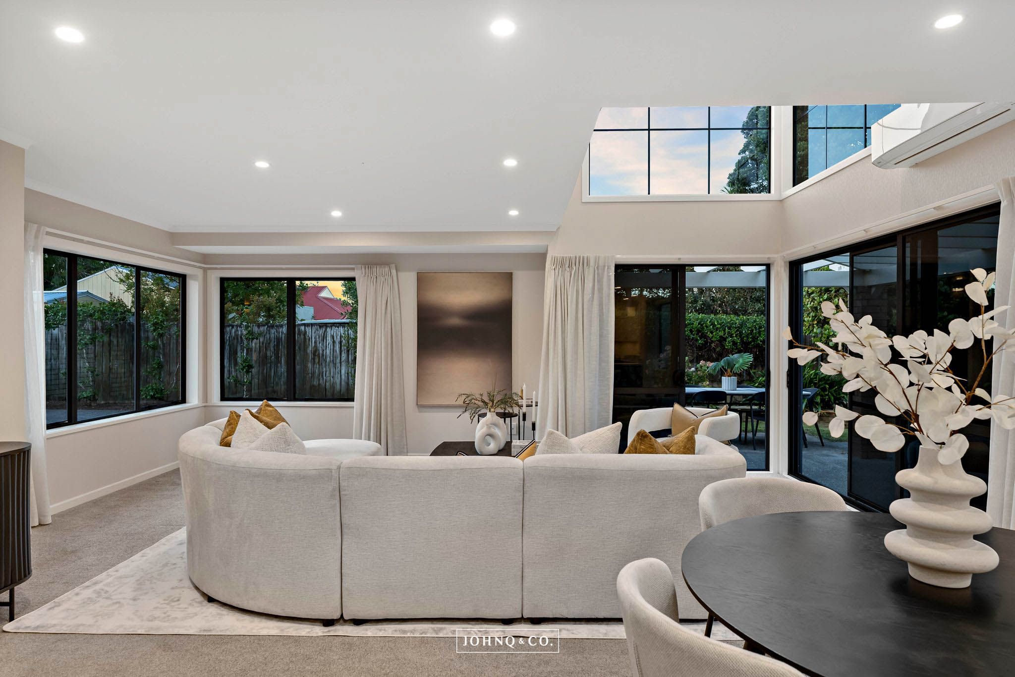 2/13 Alfred Street, Northcote Point, North Shore City