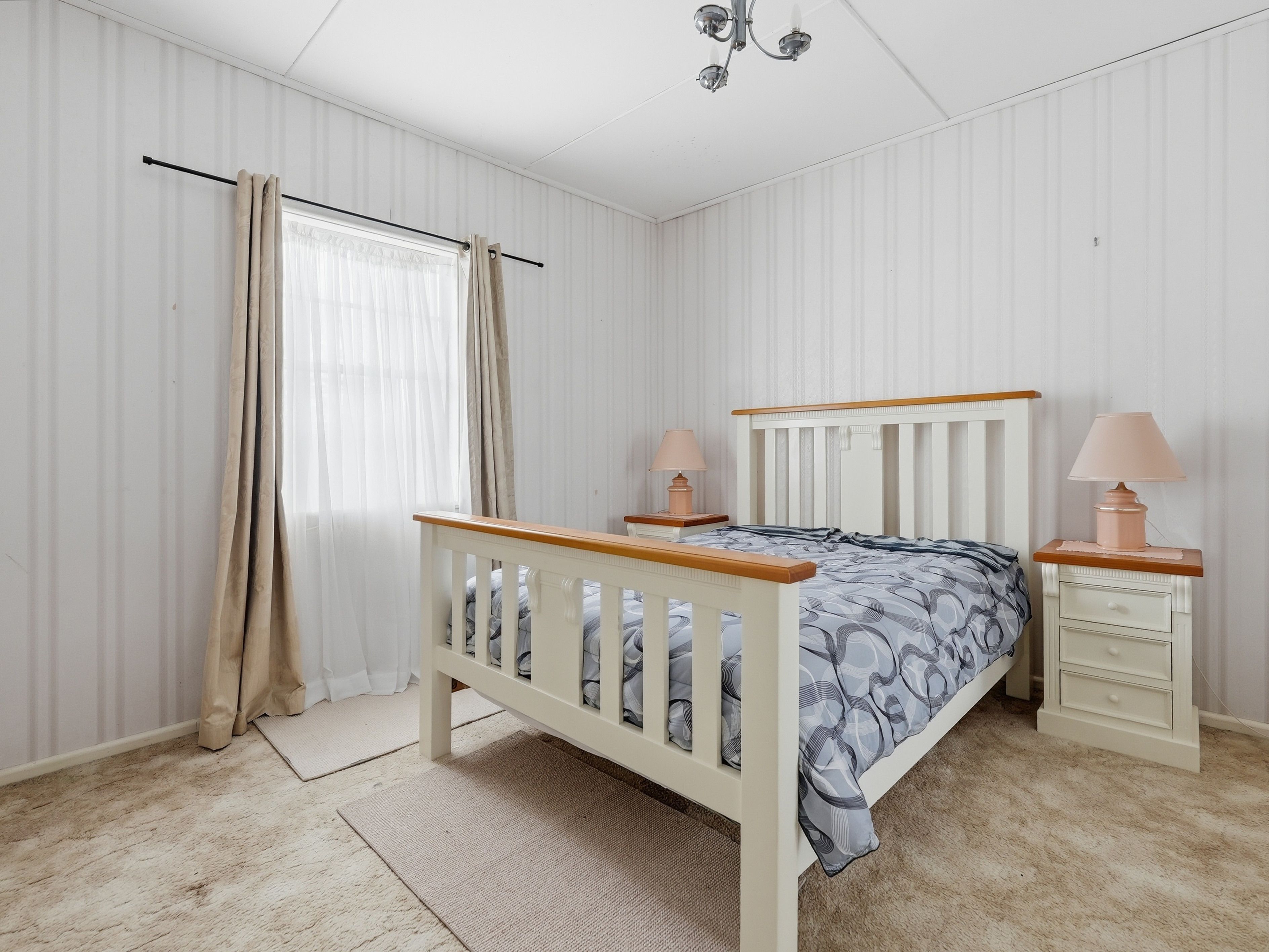 11-13 Olive Street — photo 8 of 25