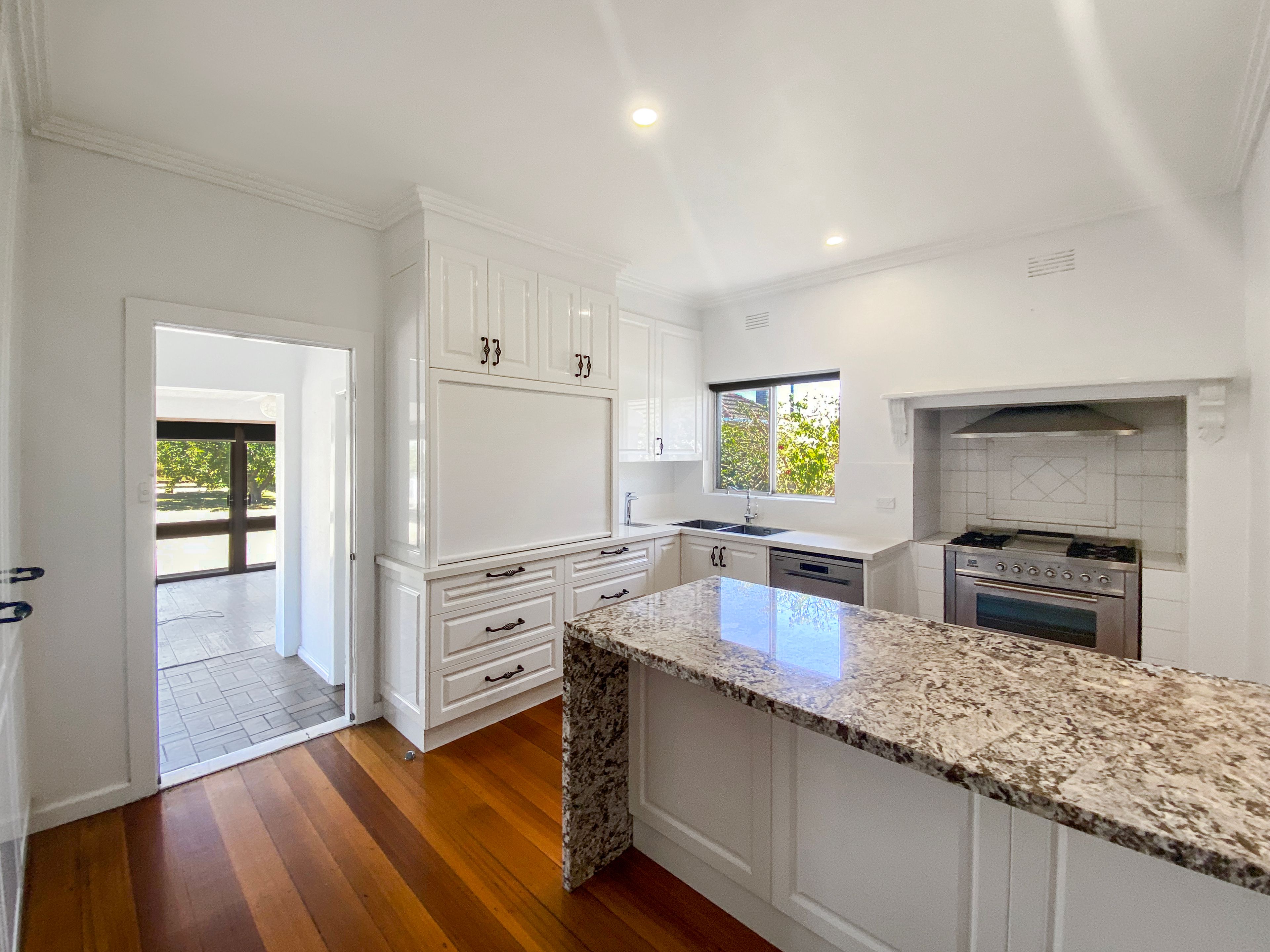 9 Lennon Avenue, Warrnambool, VIC 3280