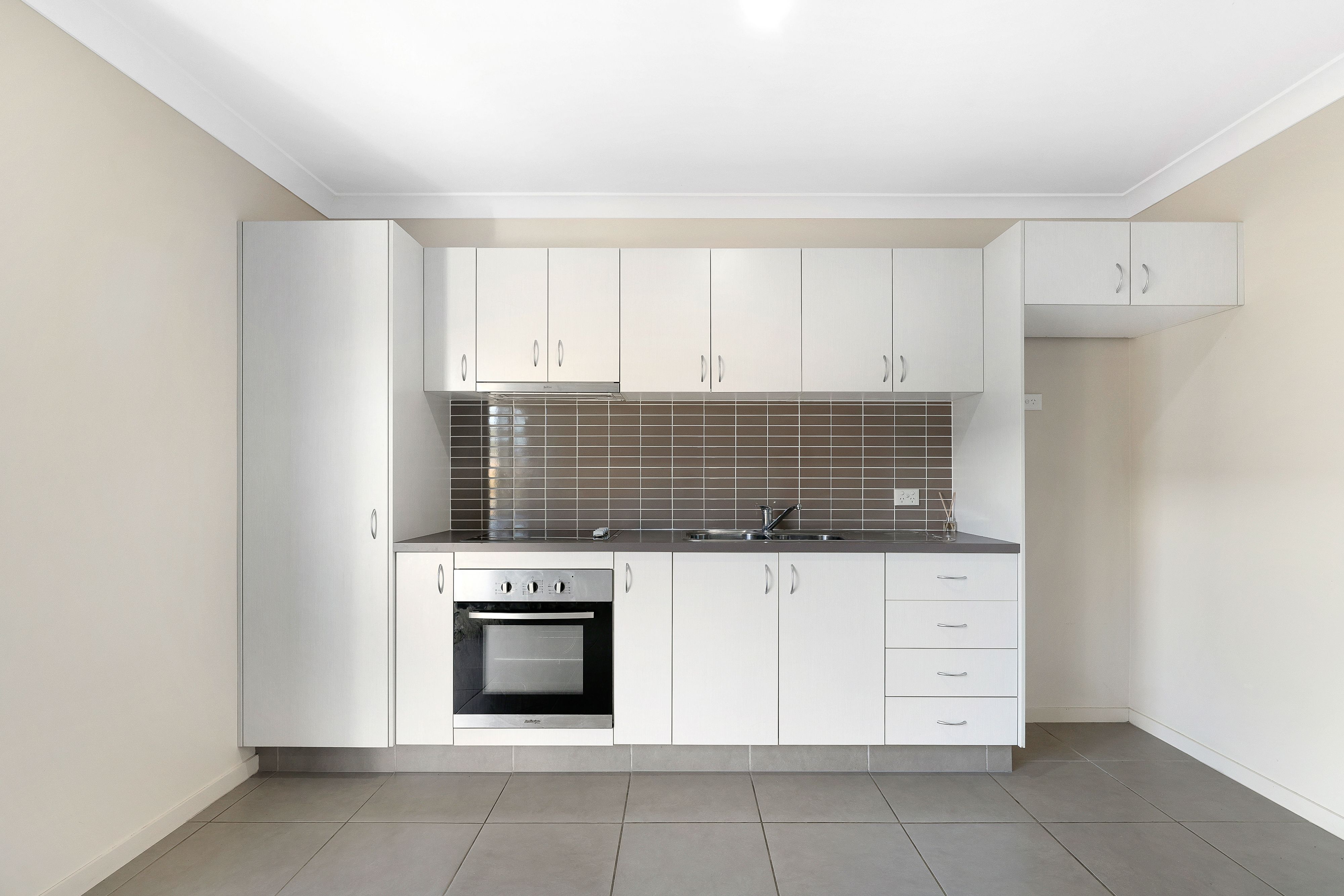 3 Maslin Chase, Pacific Pines, QLD 4211