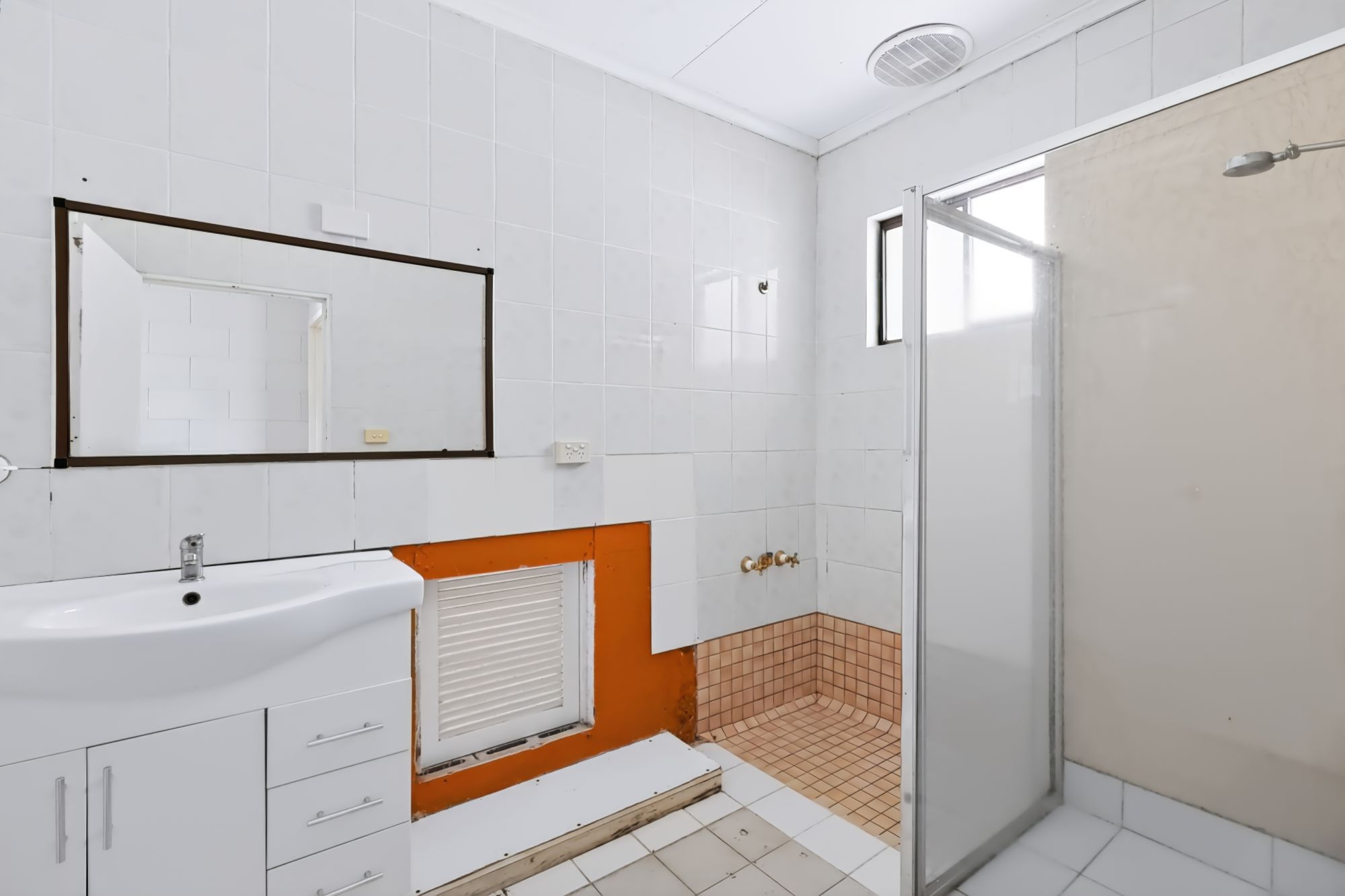 15 Kruckow Street — photo 10 of 22