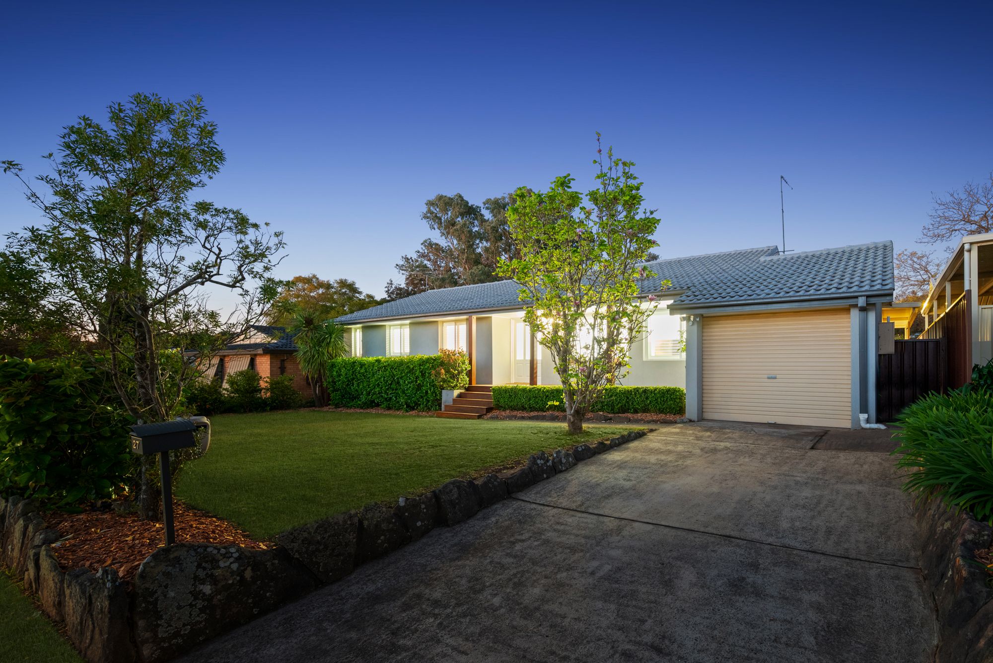 27 Guise Road, Bradbury, NSW 2560