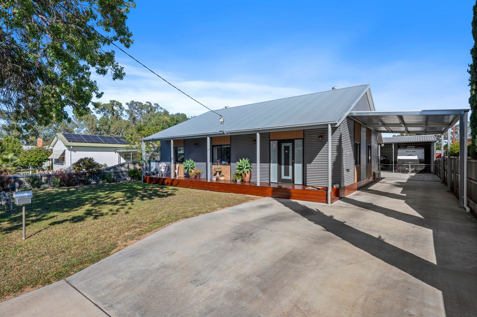 16 Royal Avenue, Benalla, VIC 3672