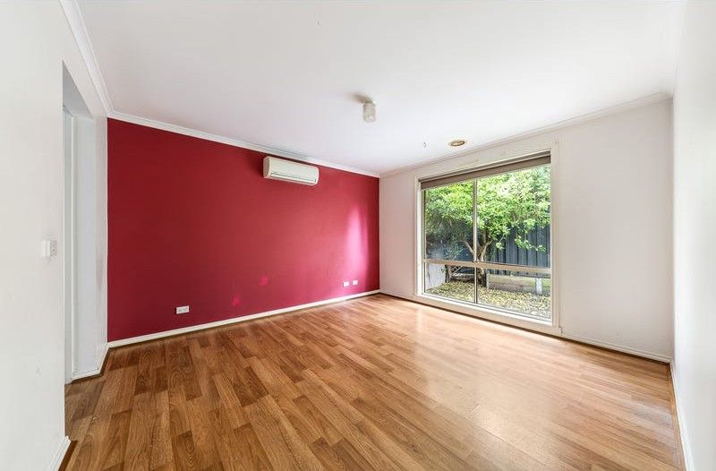 62 Raisell Road — photo 7 of 17