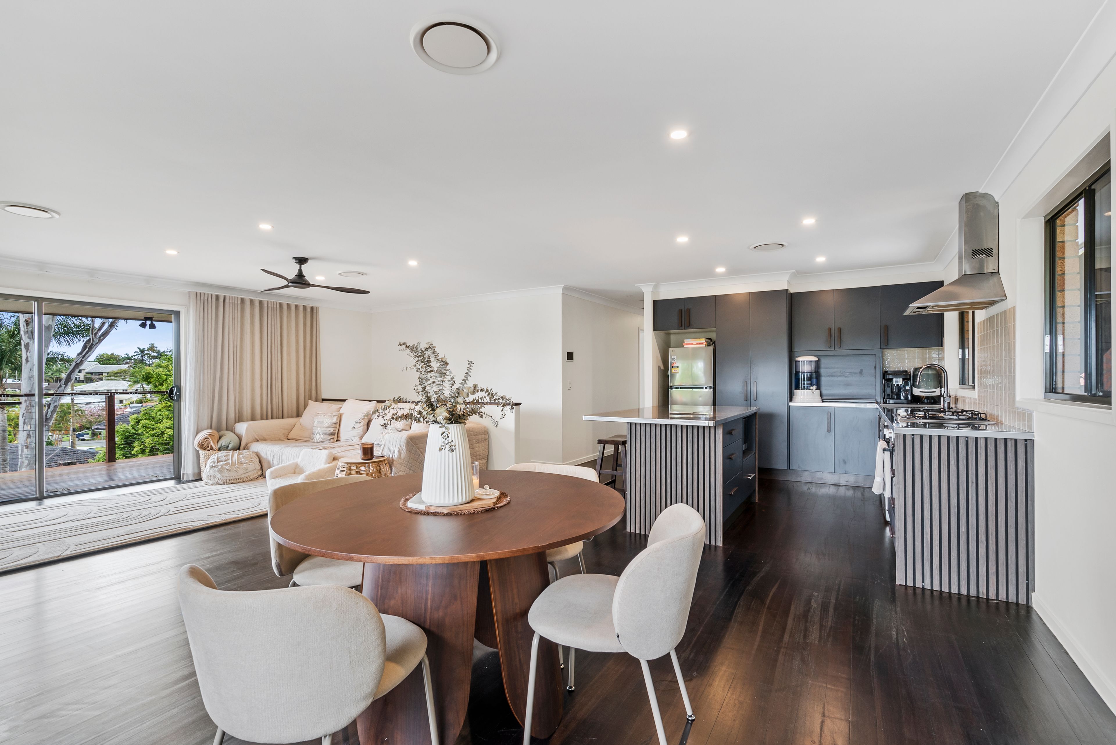 7 Cabarita Court — photo 2 of 19