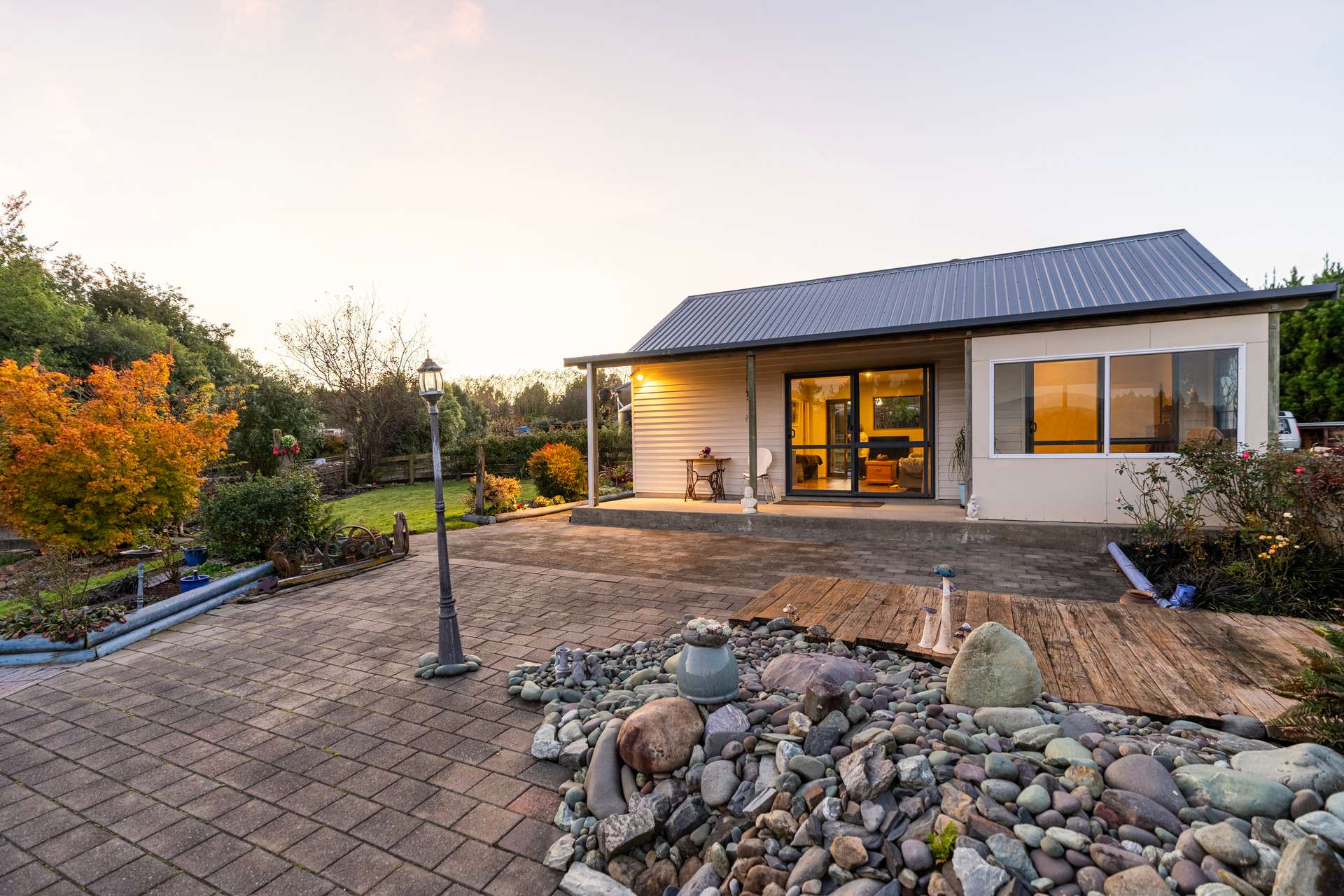 554 Carrs Road photo 16