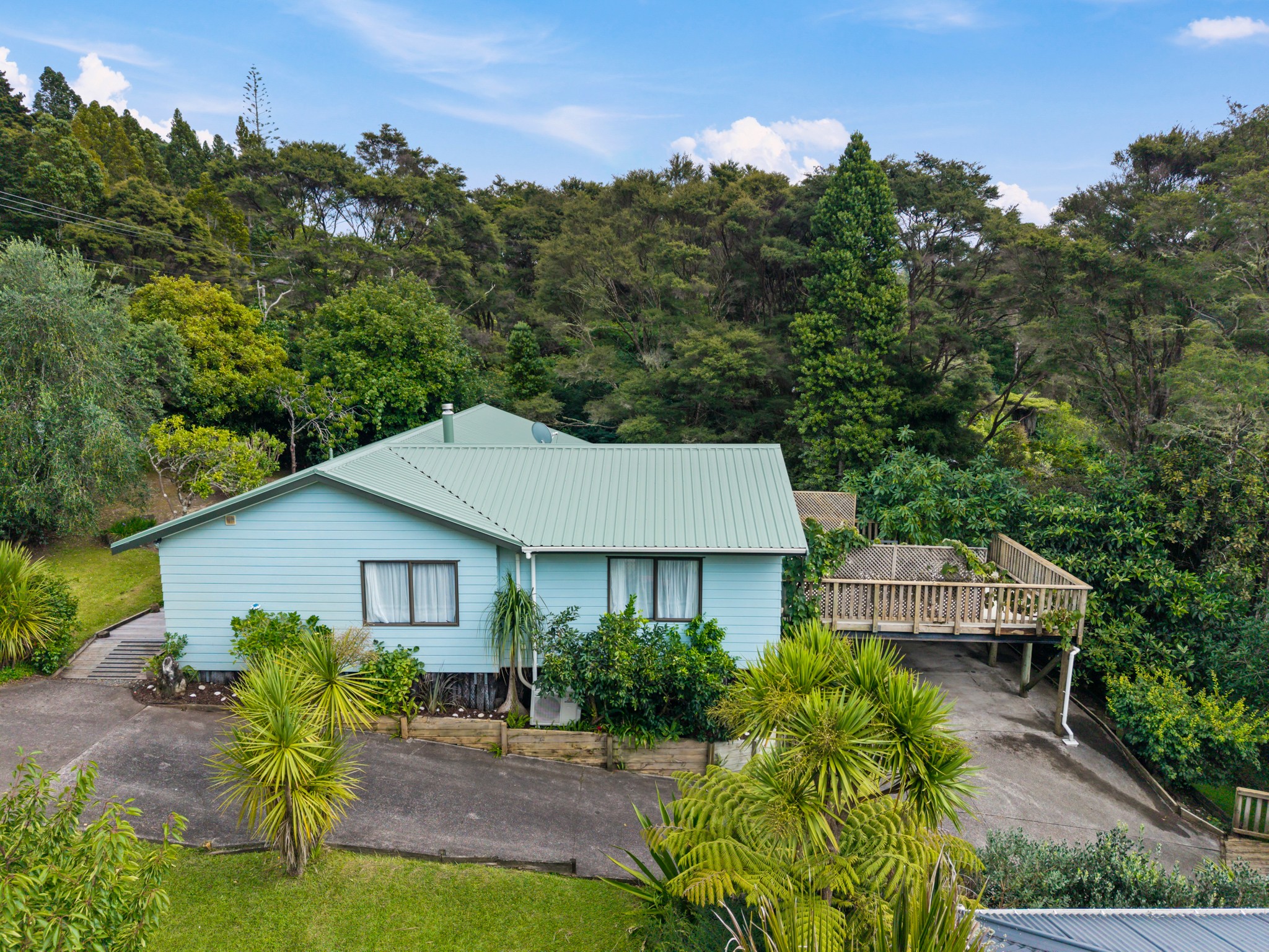126 Laingholm Drive, Laingholm, Waitakere City