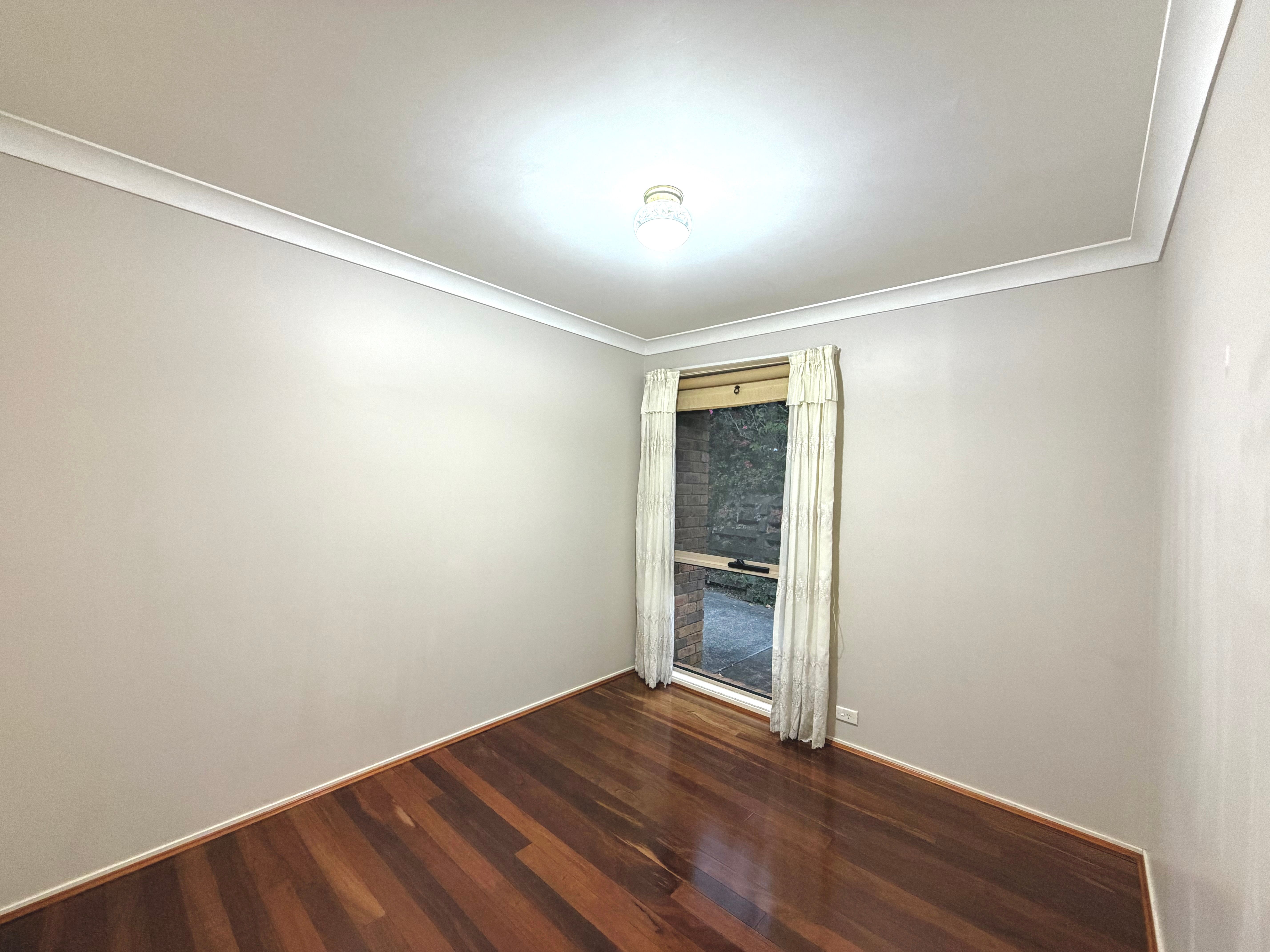 8 Joanne Close — photo 6 of 9