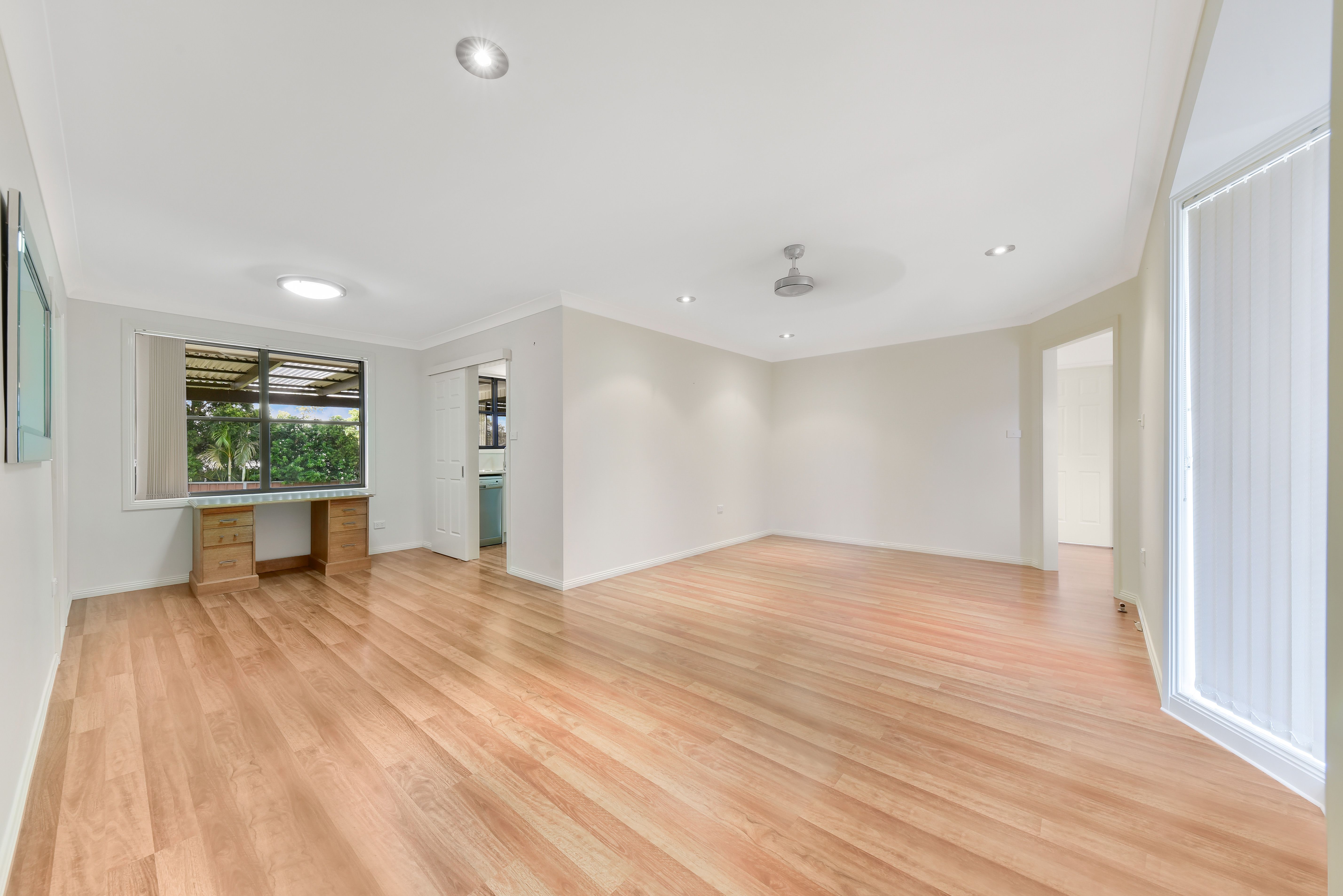 27 Chardonnay Avenue, Eschol Park, NSW 2558