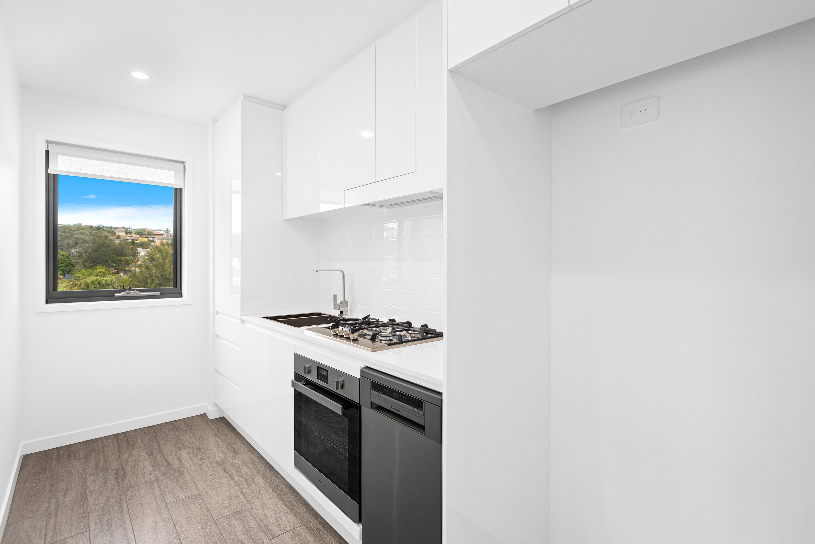 Unit 215/1 Evelyn Court, Shellharbour City Centre, NSW 2529