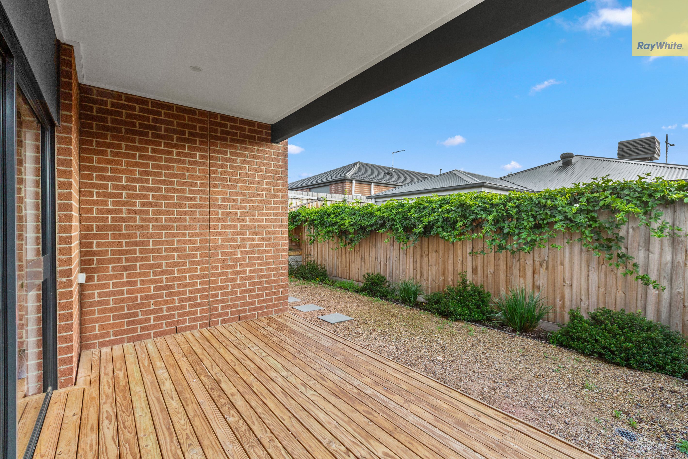 29 Hamish Road — photo 10 of 14