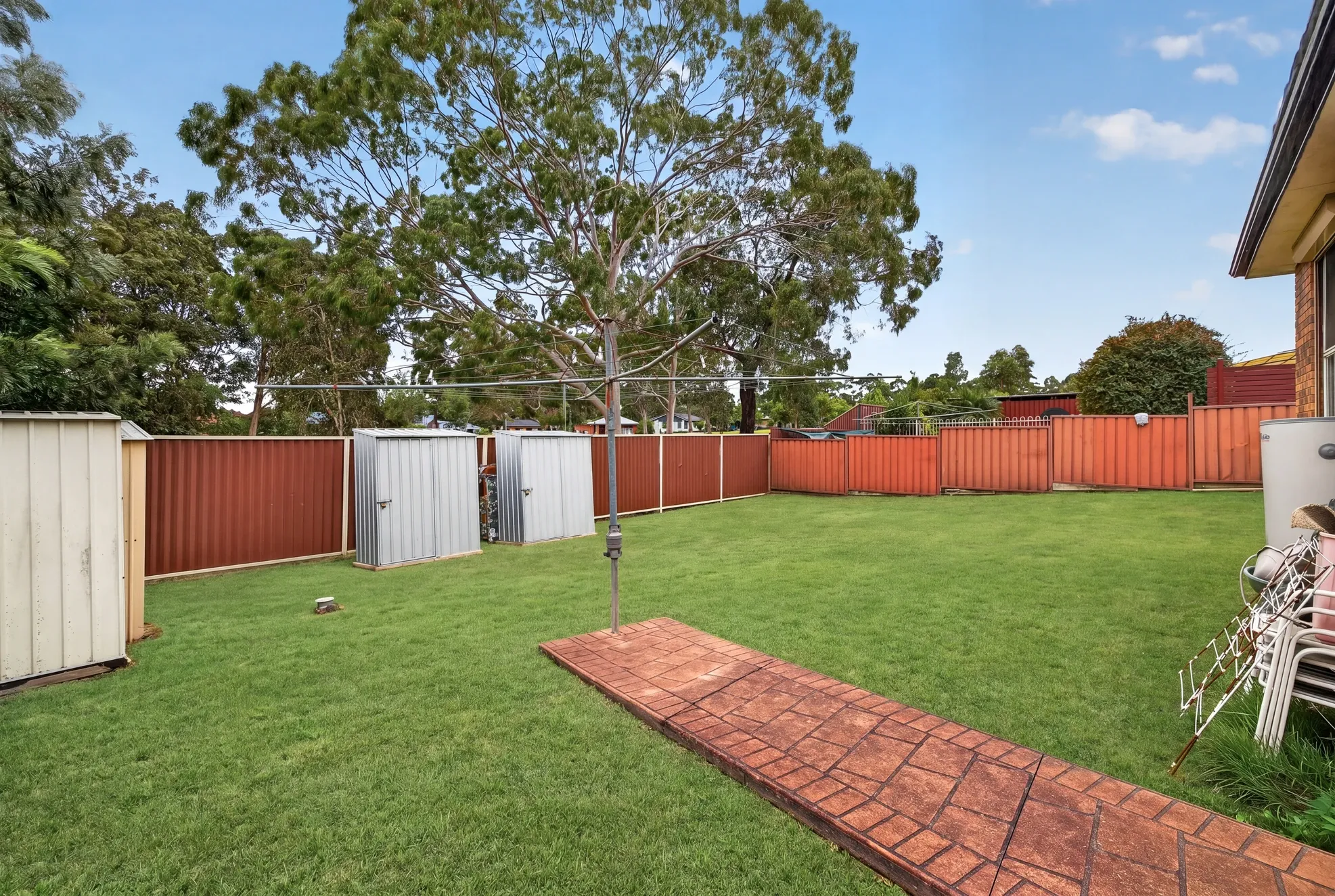17 Garrick Road — photo 10 of 14