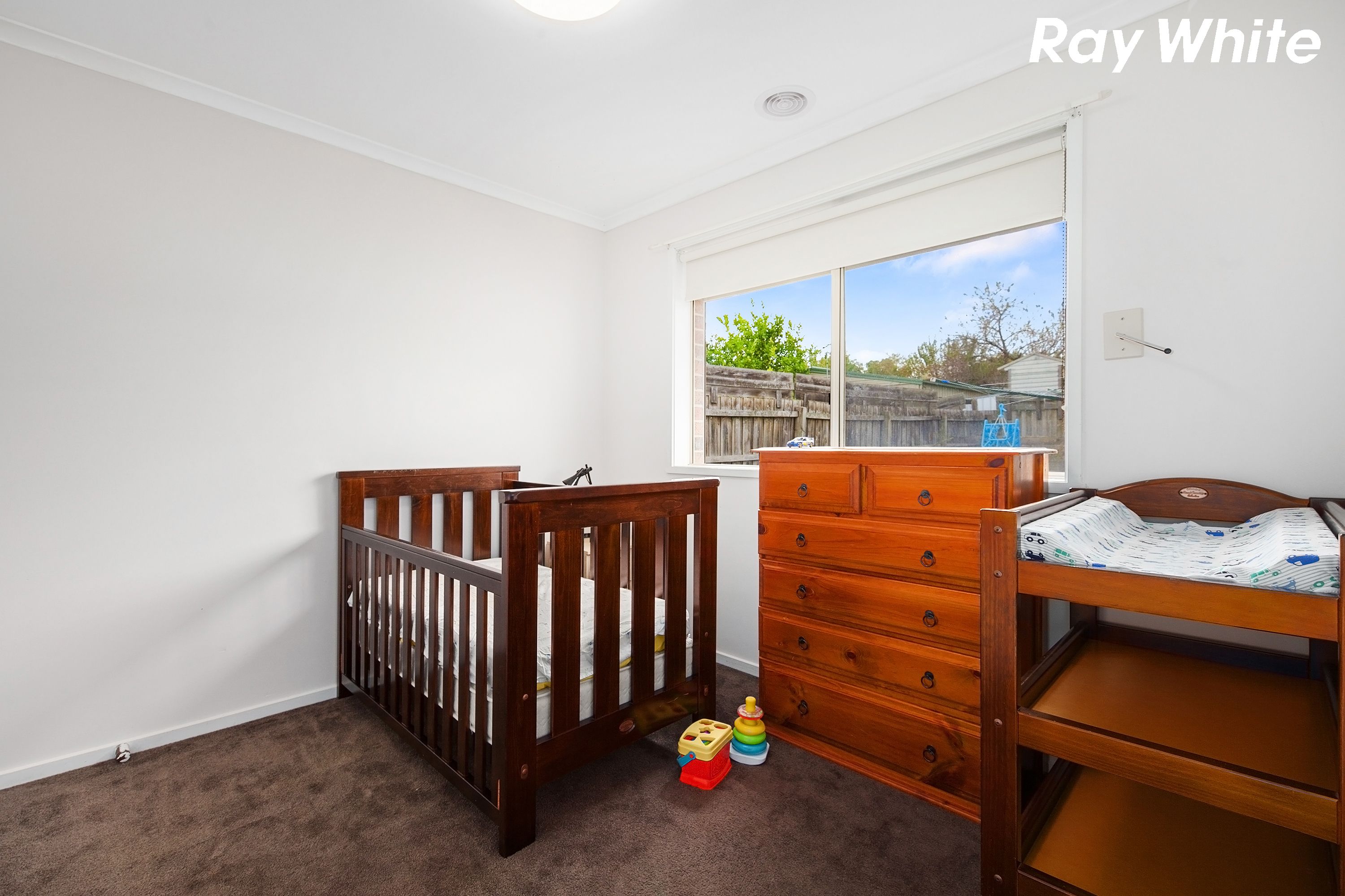8 Claire Close — photo 17 of 27