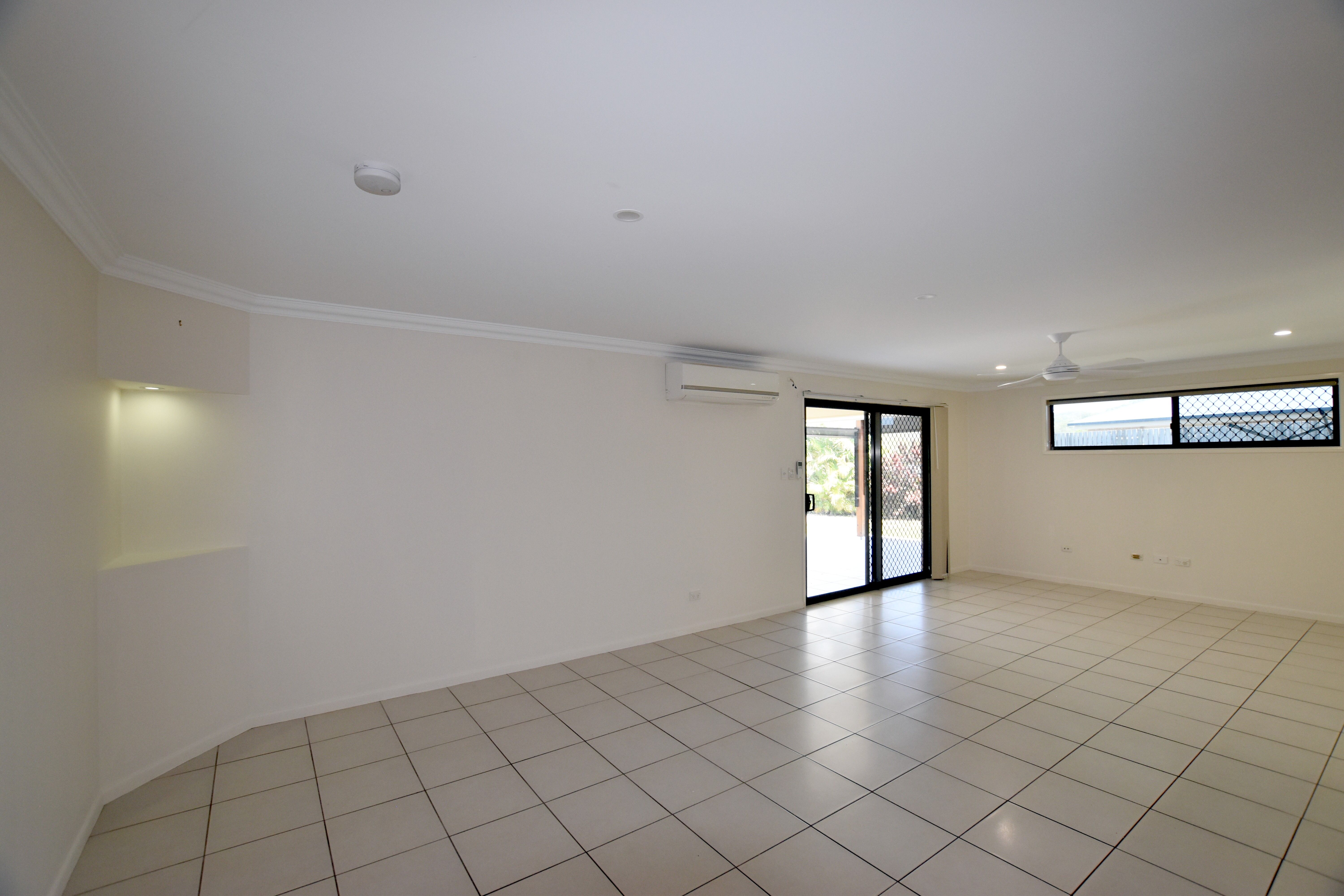 8 Christian Court, Glen Eden, QLD 4680