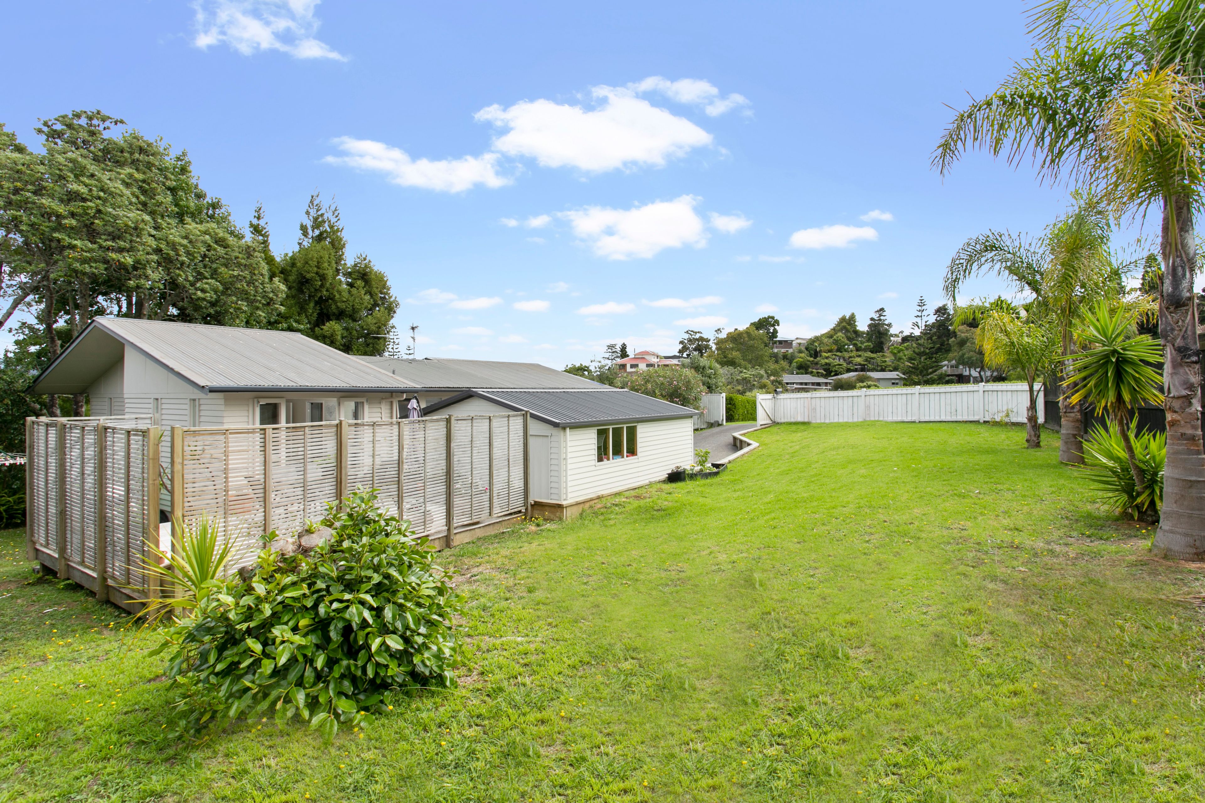 15 Scotstoun Place, Glen Eden, Waitakere City
