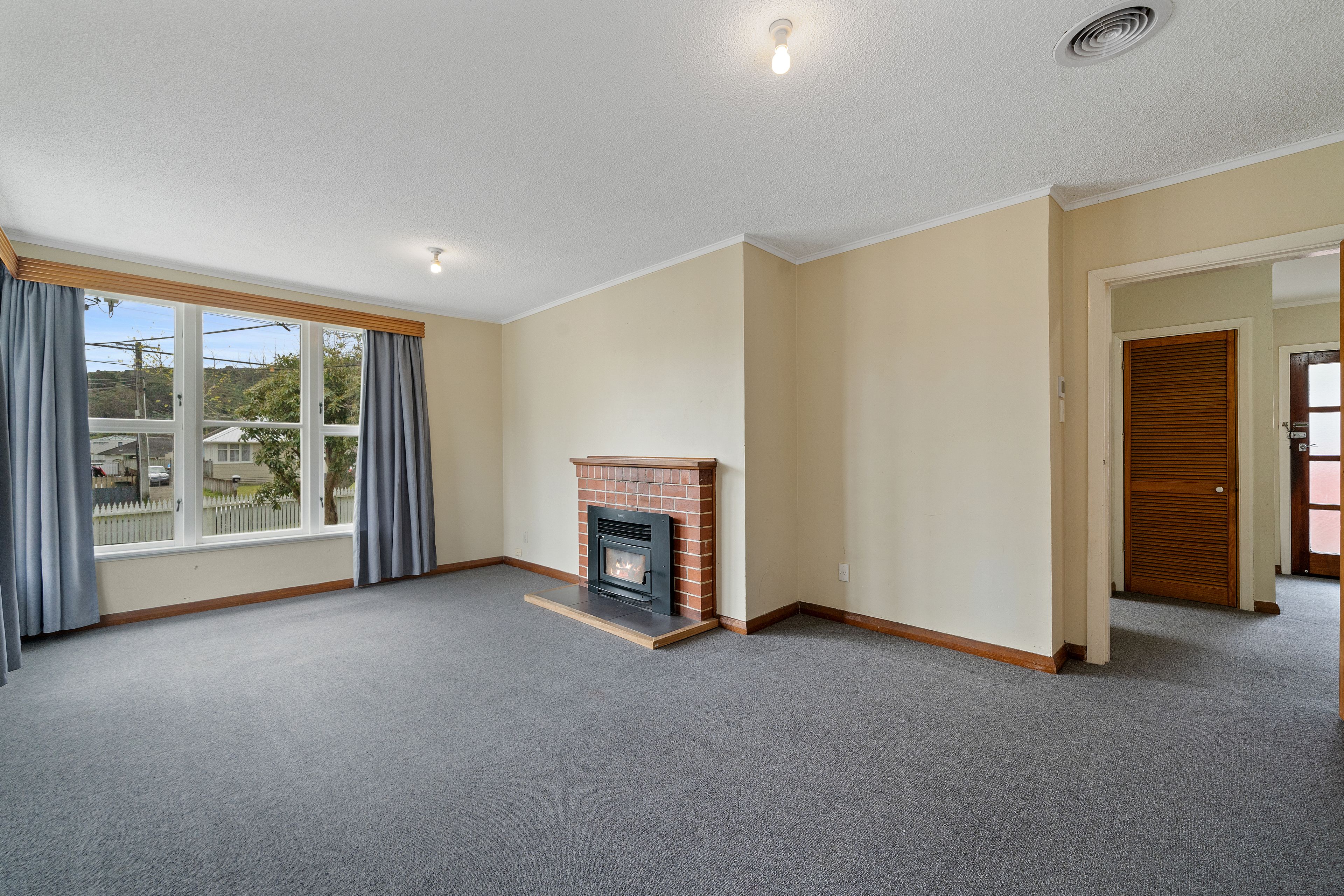 1/98 Strand Crescent, Naenae, Lower Hutt City