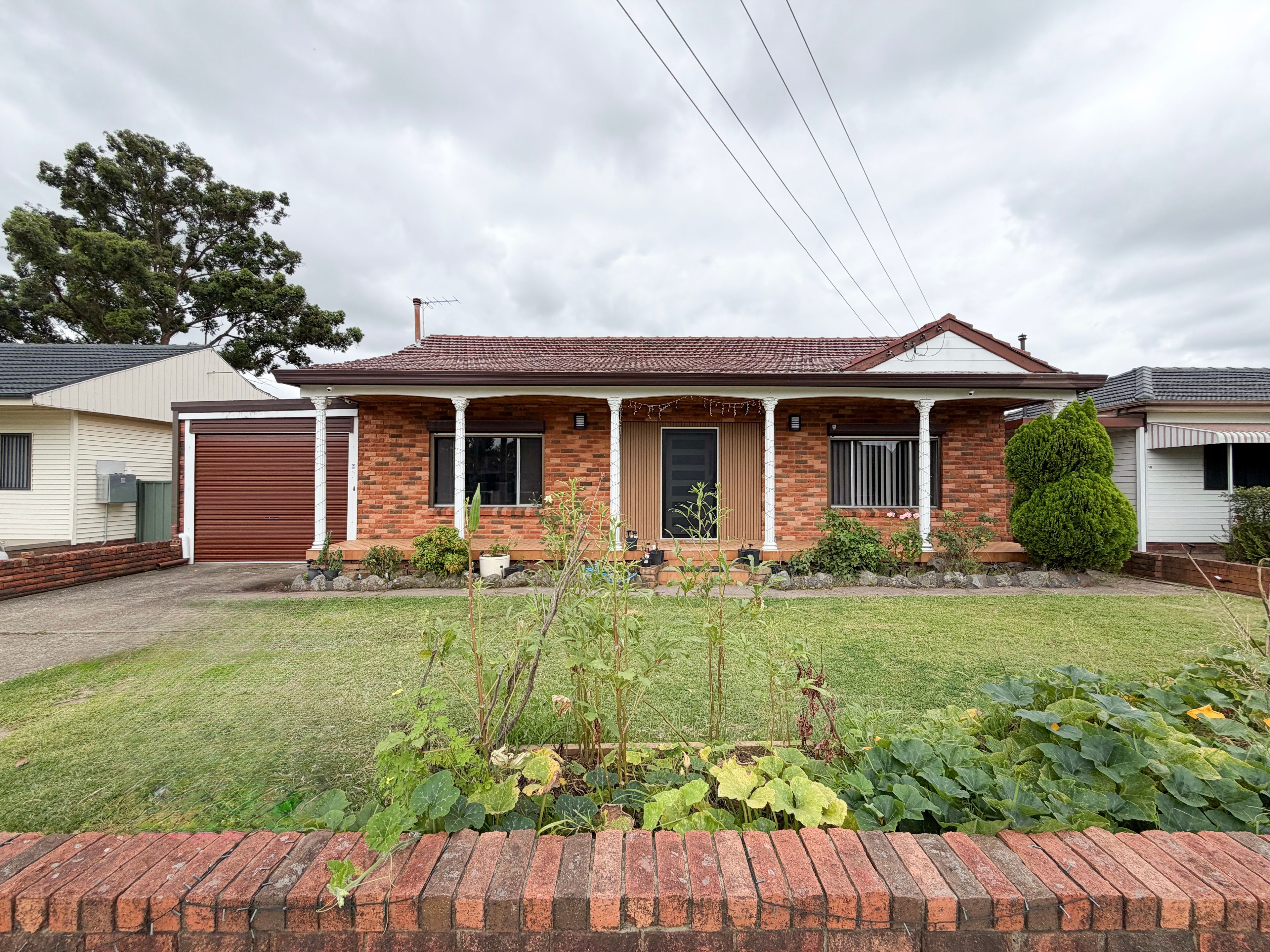 8 Dan Crescent, Colyton, NSW