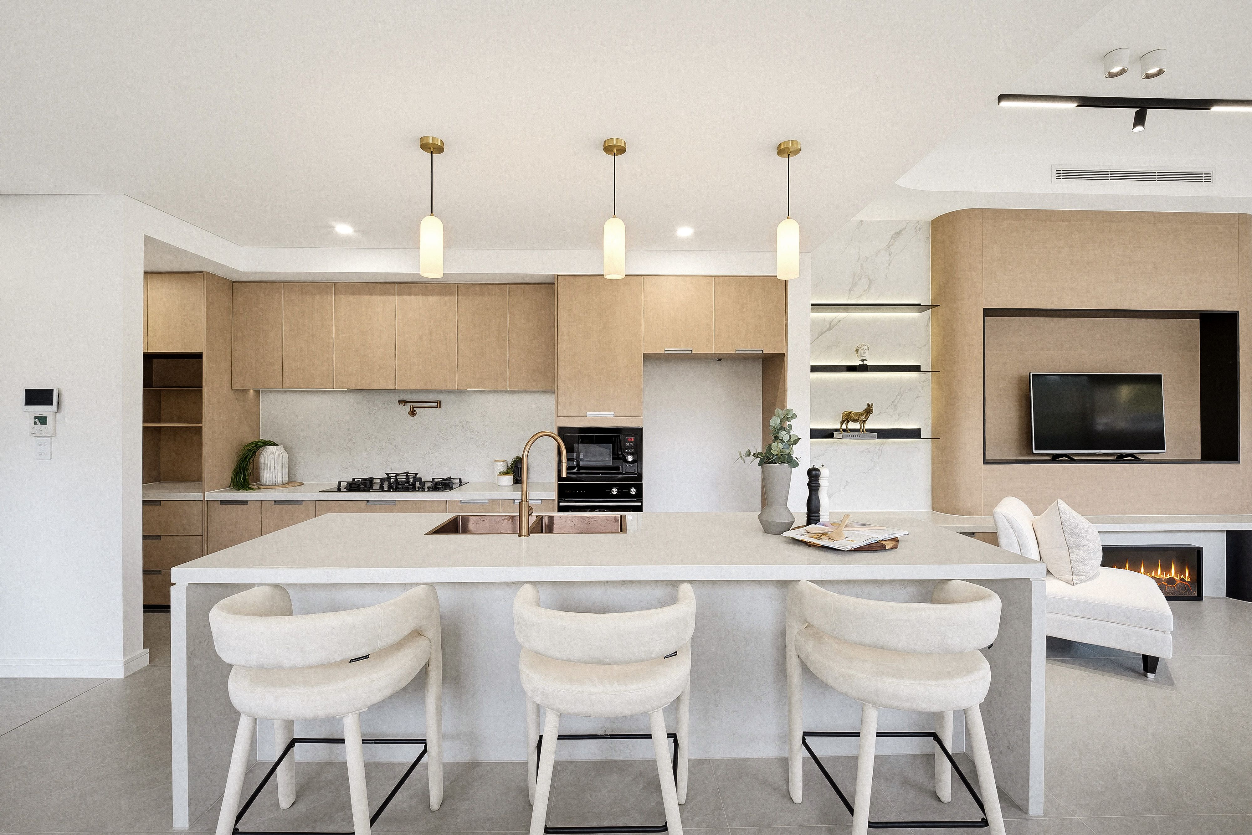 49a William Road — photo 3 of 18