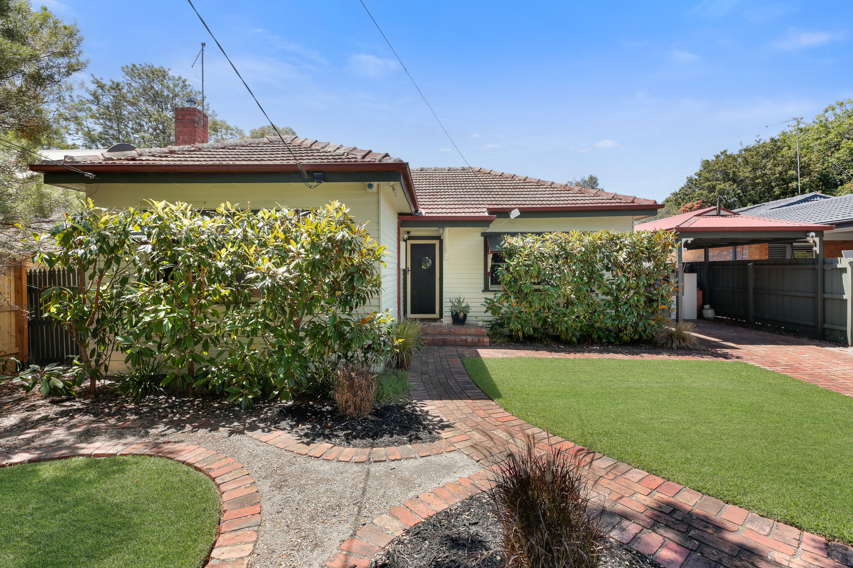 16 Paul Street, Cheltenham, VIC 3192