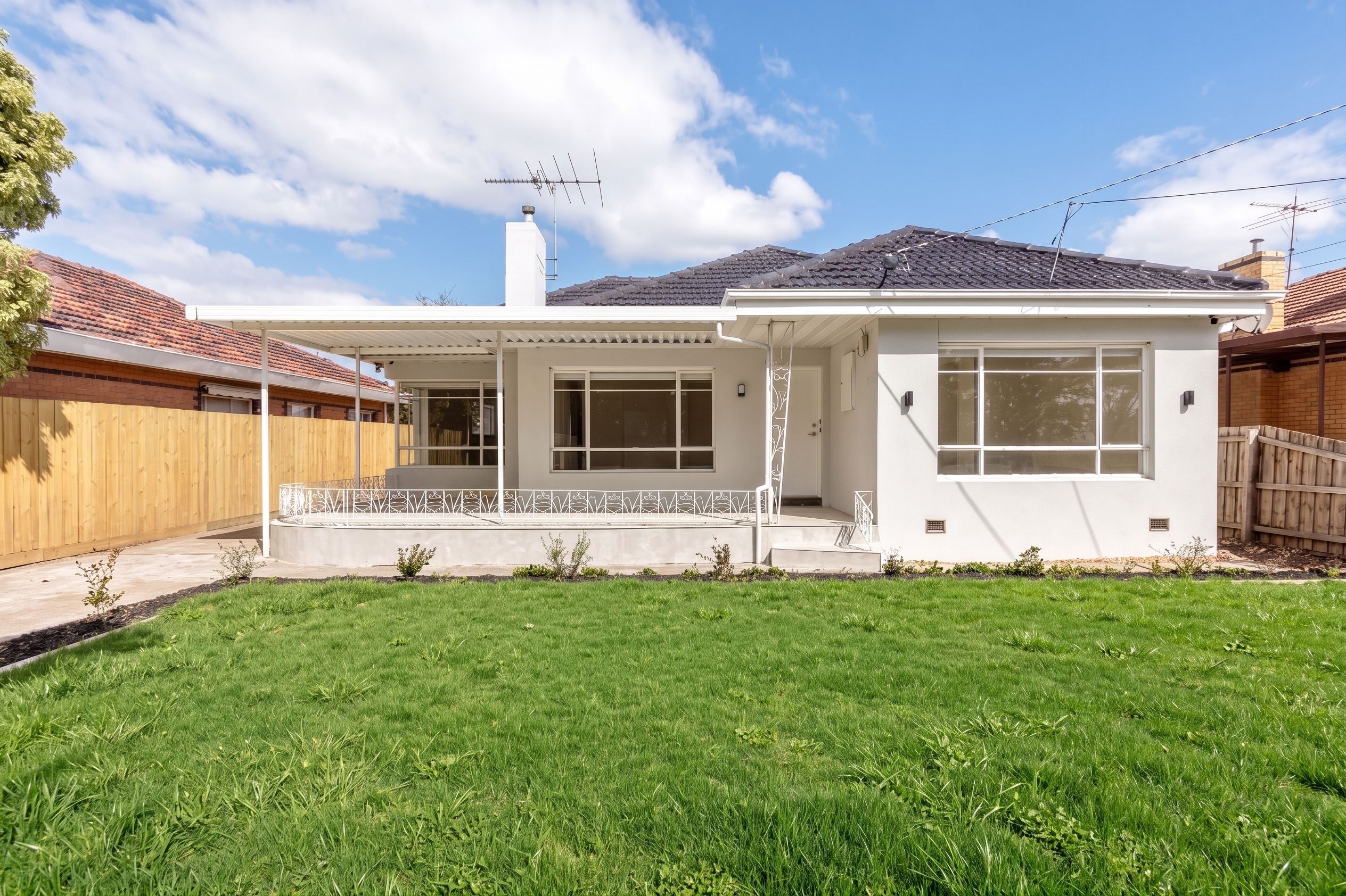 19 Hall Street — photo from Ray White Sunshine
