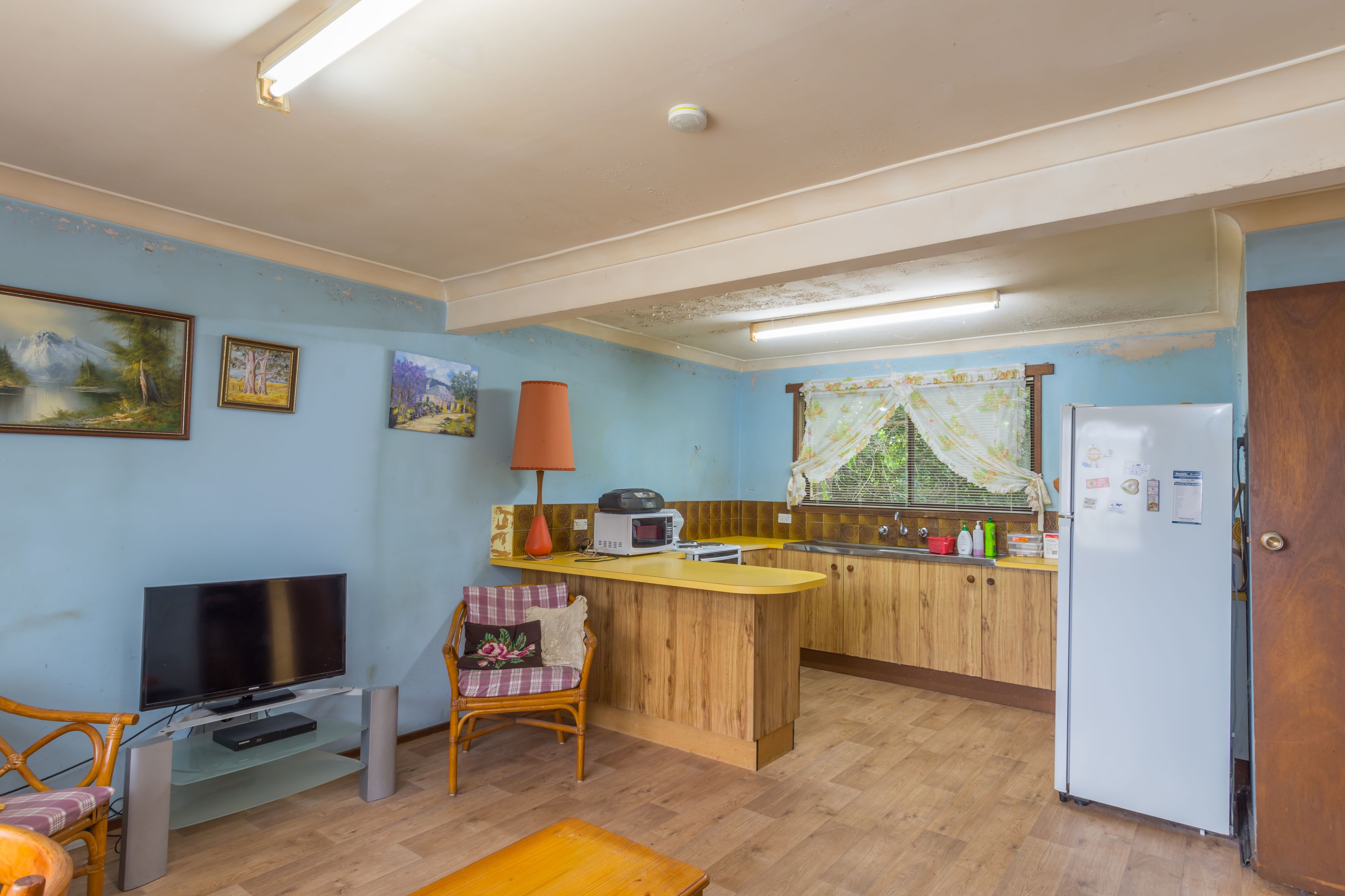 8 Edwards Avenue, Bomaderry, NSW 2541