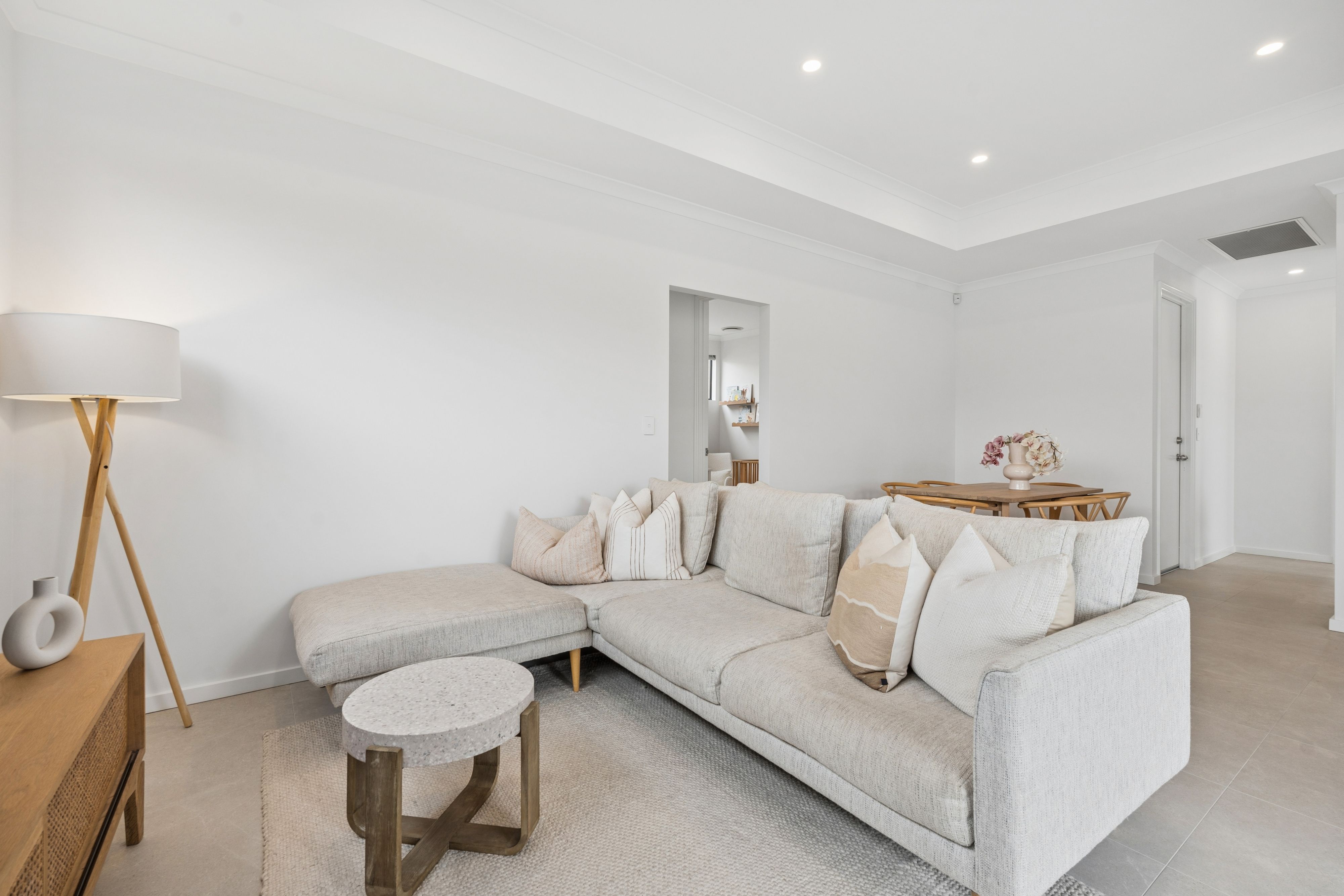 1/8 Koombana Way — photo 13 of 27