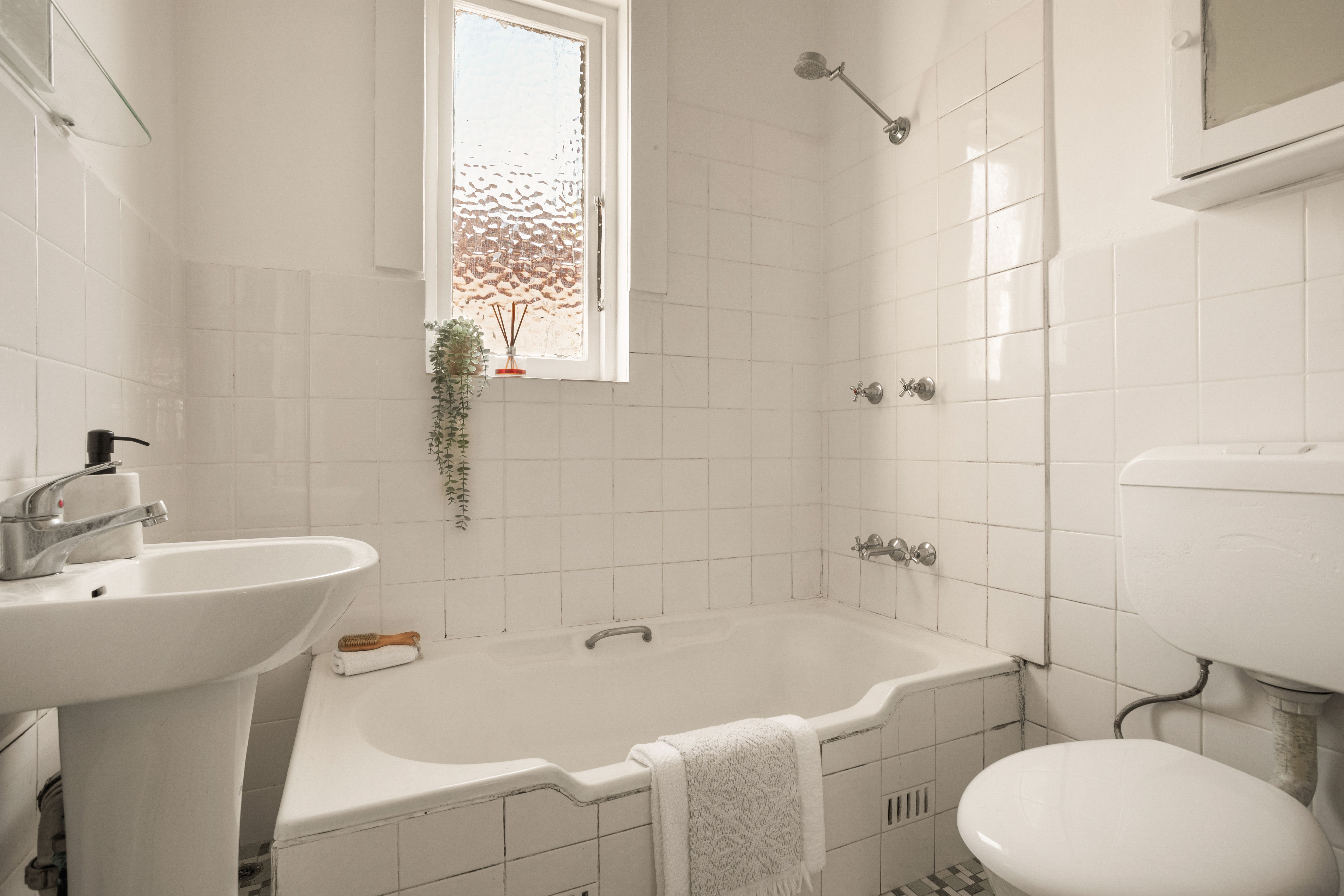 14 & 14A Hincks Street — photo 9 of 18