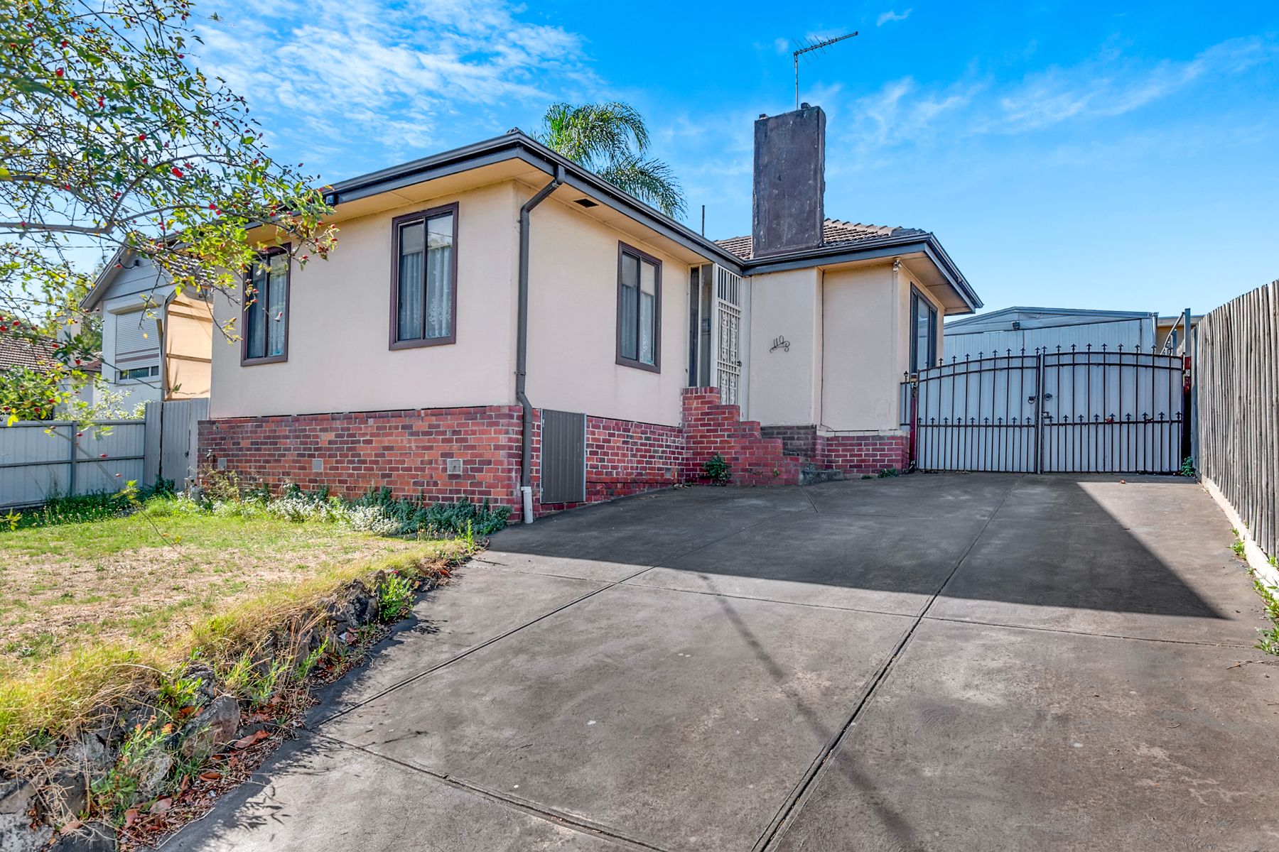 110 Summerhill Road, Reservoir, VIC 3073