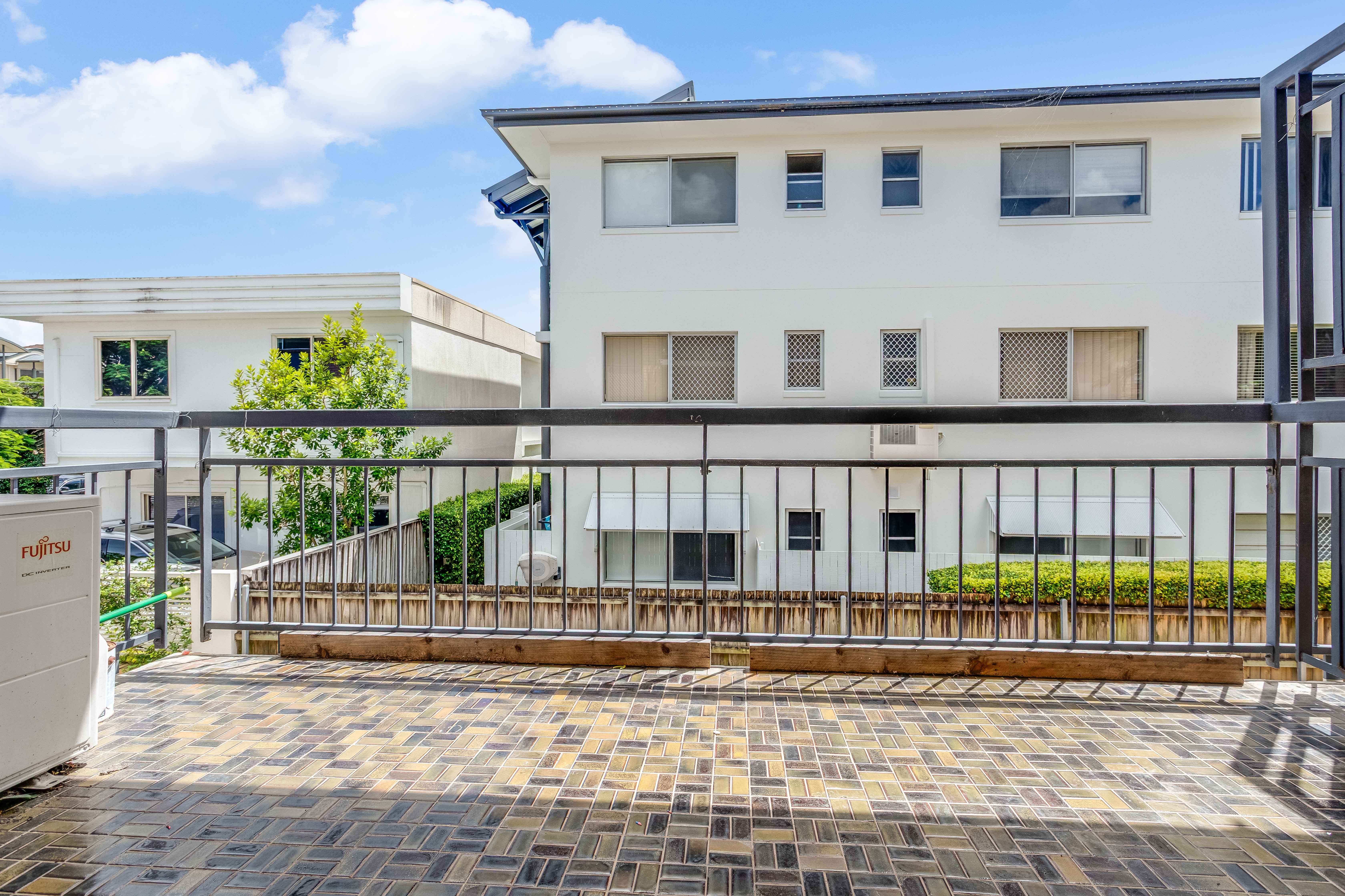 93 Racecourse Road, Ascot QLD 4007